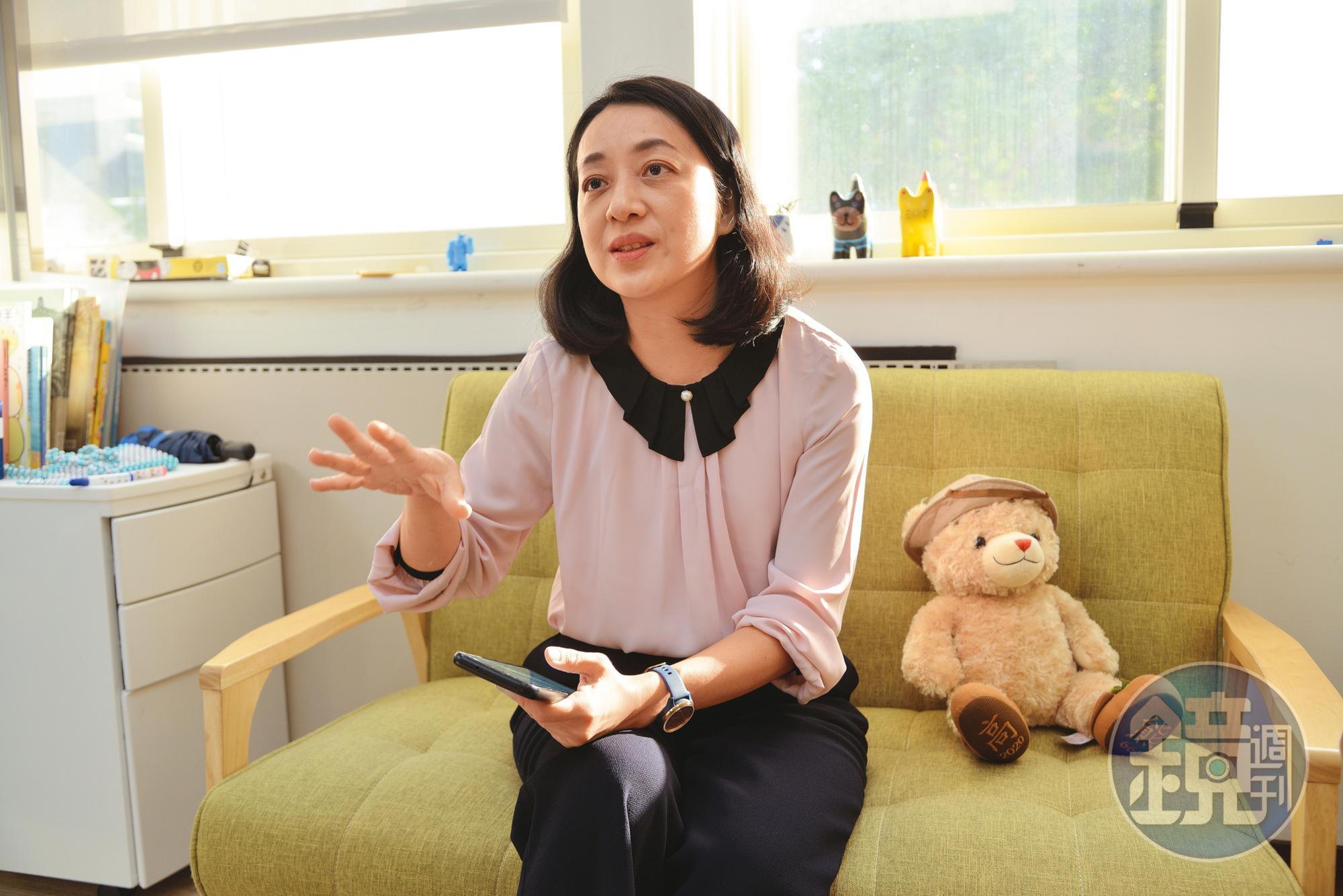 立委王婉諭認為相關修法必須儘快通過。