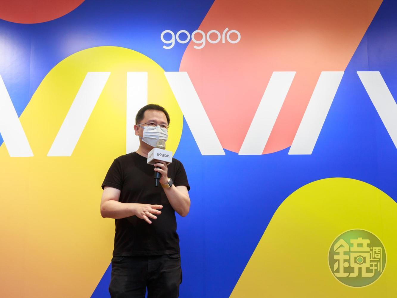 Gogoro 產品長彭明義表示,Gogoro 城市都會概念店集結三大要素,從永續出發的 100% 綠電供應、全系列試乘與主題門市,並發展門市獨特的專屬體驗。