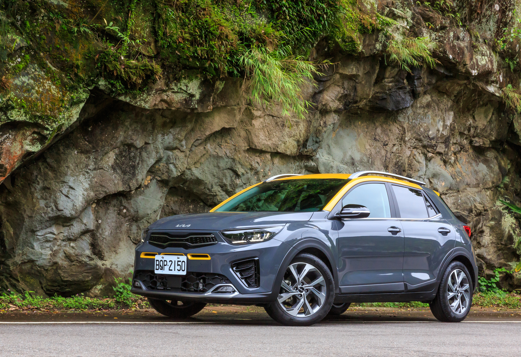 【鏡試駕】科技潮旅！KIA Stonic 1.0T智慧油電GT-Line