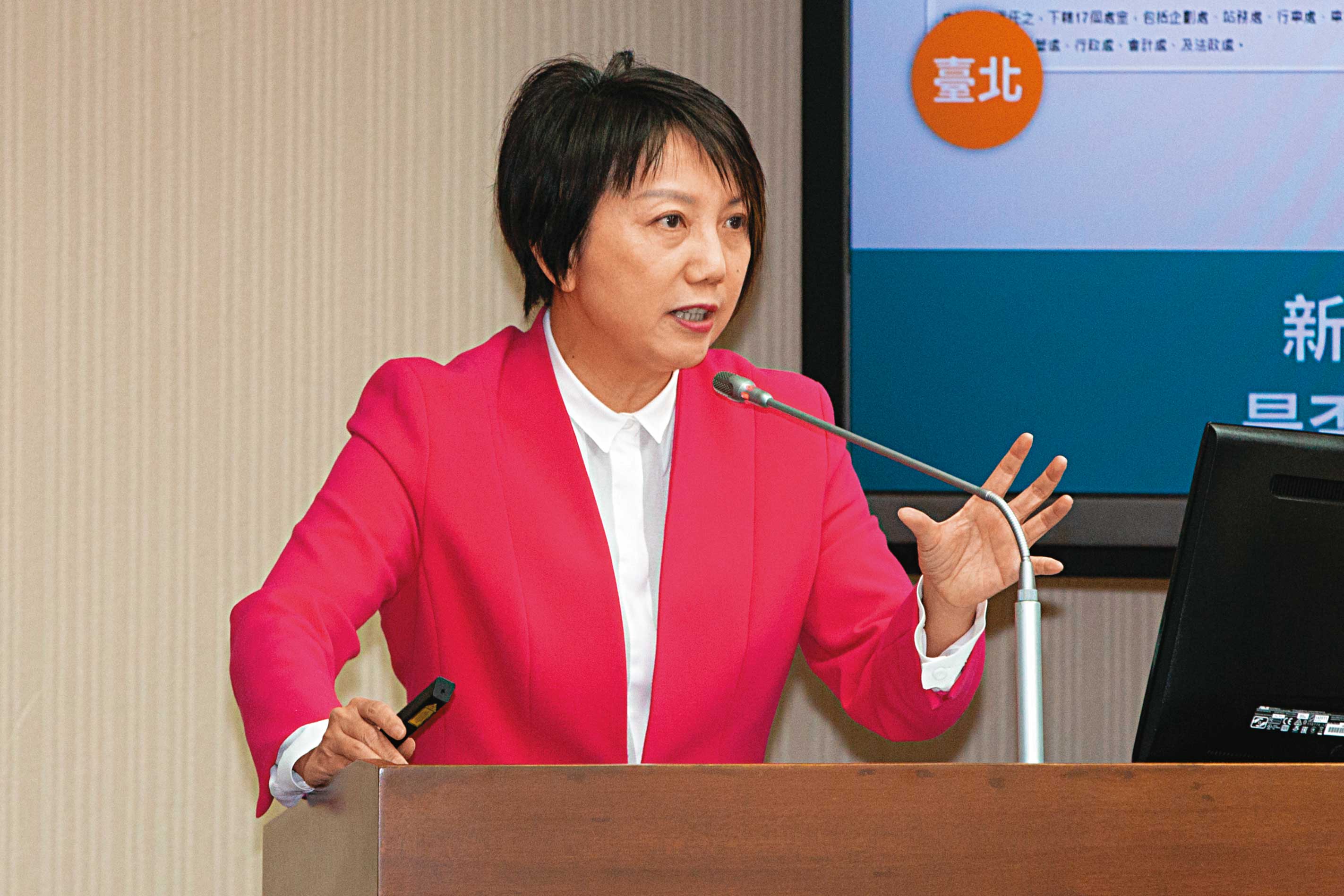 范雲等立委表示有高達72名學者參與中國「千人計畫」，恐嚴重影響國安。