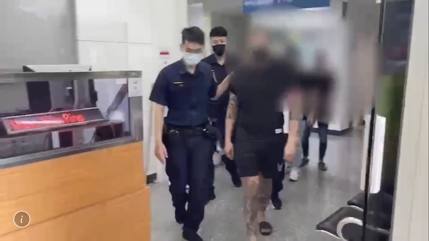 警方訊後將李男等人依聚眾鬥毆等罪送辦。(翻攝畫面)