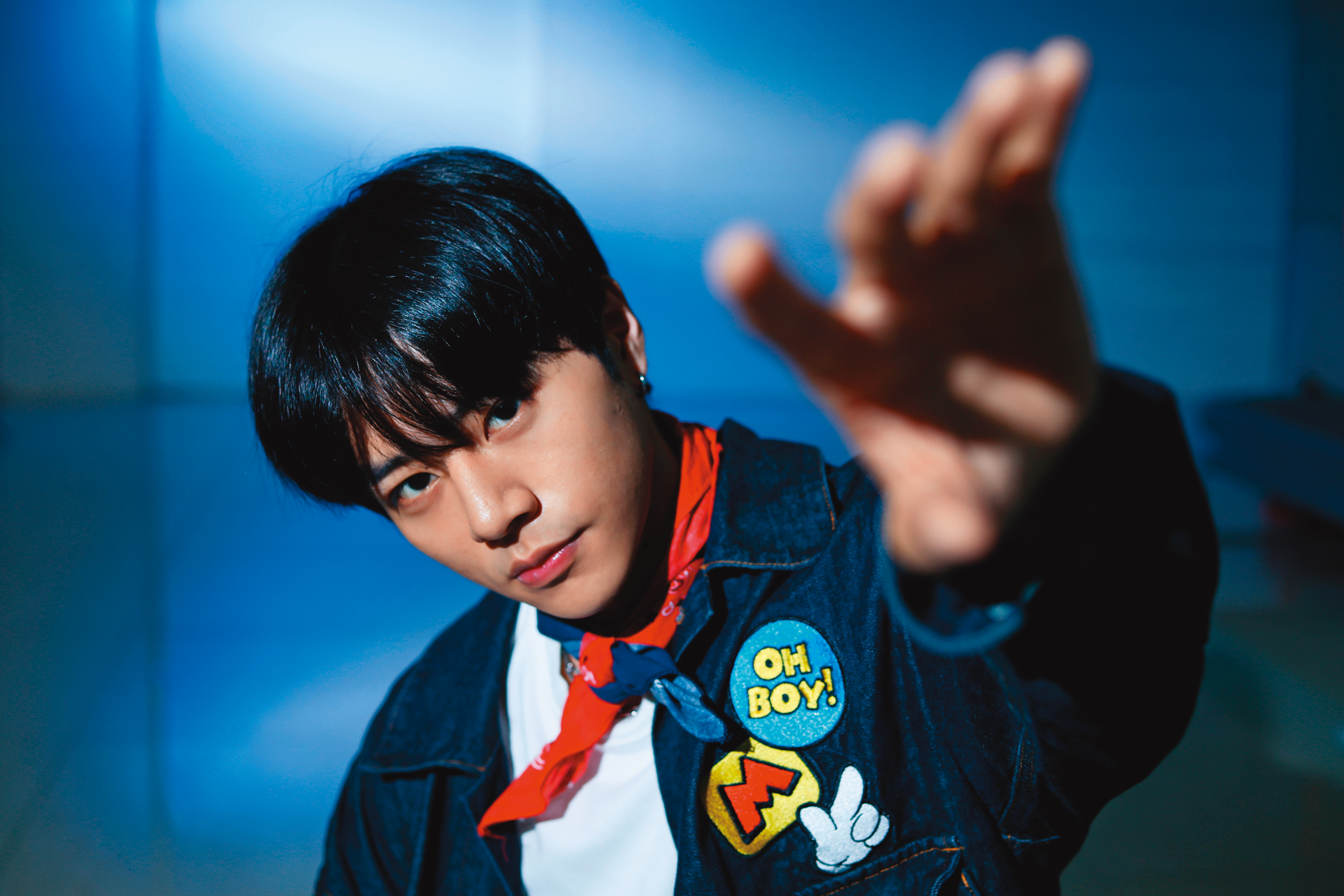 林佳辰在比賽前當了3年練習生，幾乎零收入，最近終於開始賺錢，但公司都發季薪，讓他開玩笑說快餓死。