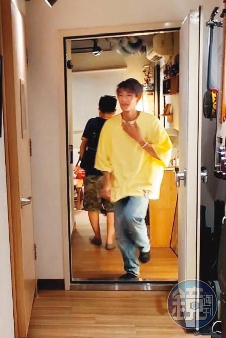 上月底，林煥鈞現身錄音室為Acer廣告主題曲配唱。