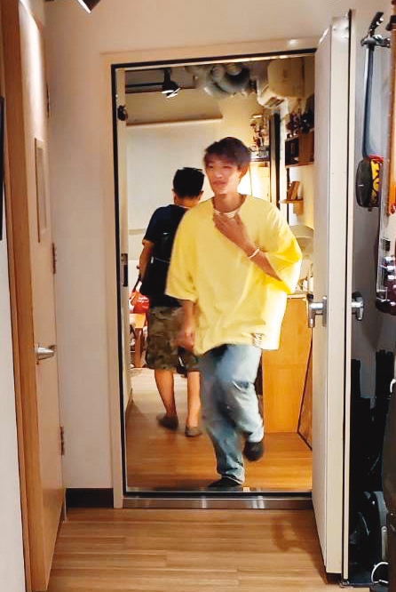 上月底，林煥鈞現身錄音室為Acer廣告主題曲配唱。