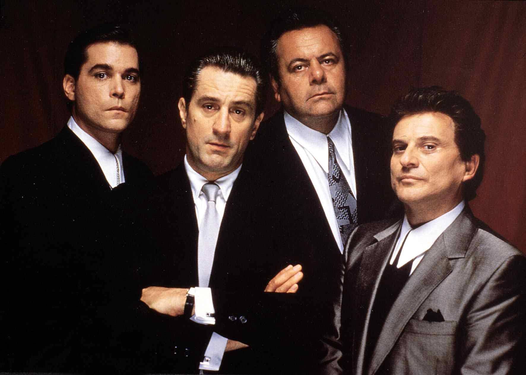 電影《四海好傢伙》,雷李奧塔(左一)、保羅索維諾(右二)今年先後離世,剩下勞勃狄尼洛(左二)、喬派西(右一)。(東方IC)