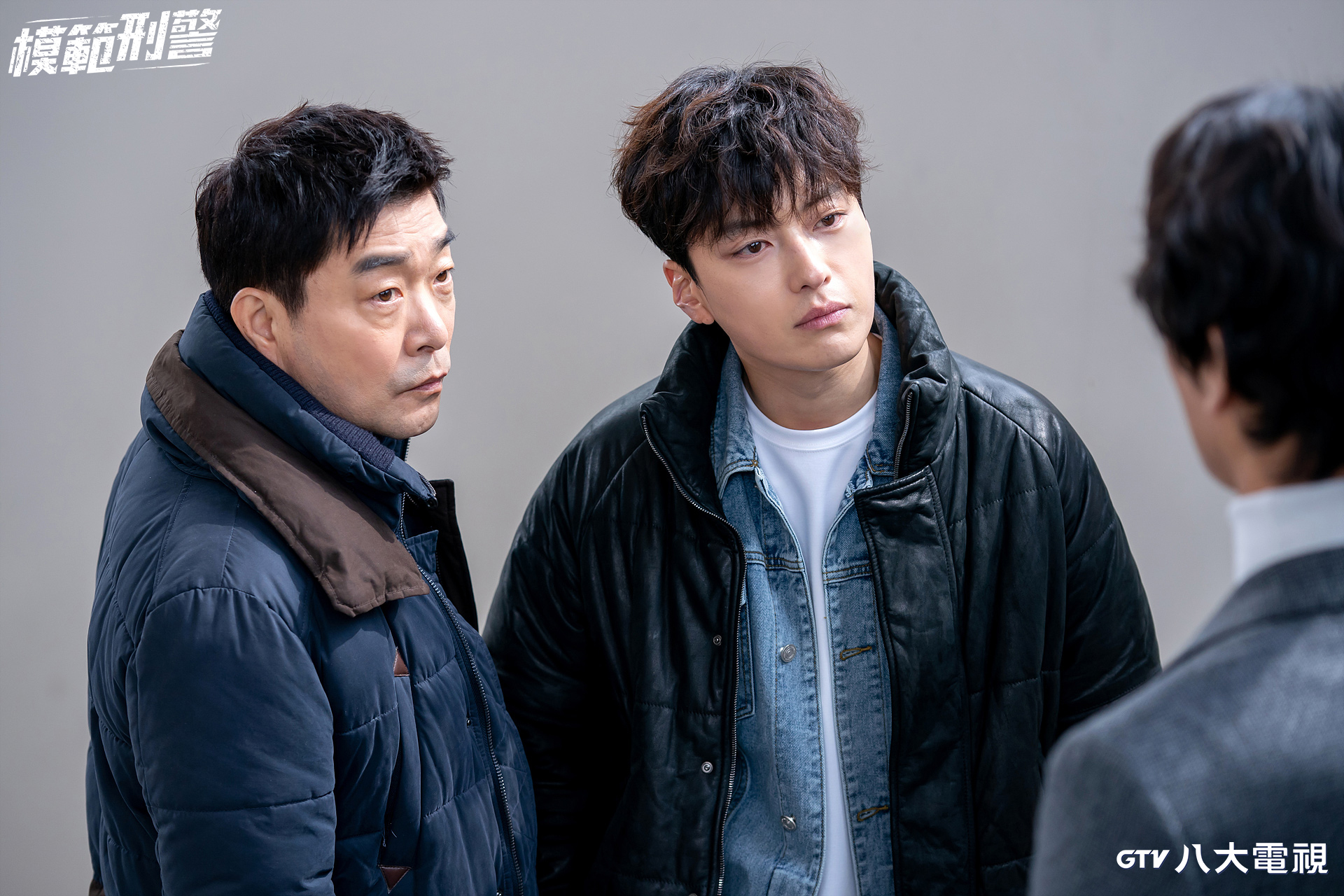 《模範刑警》從選角就成為話題，張勝祖（右）與孫賢周搭檔默契超好。（八大提供）