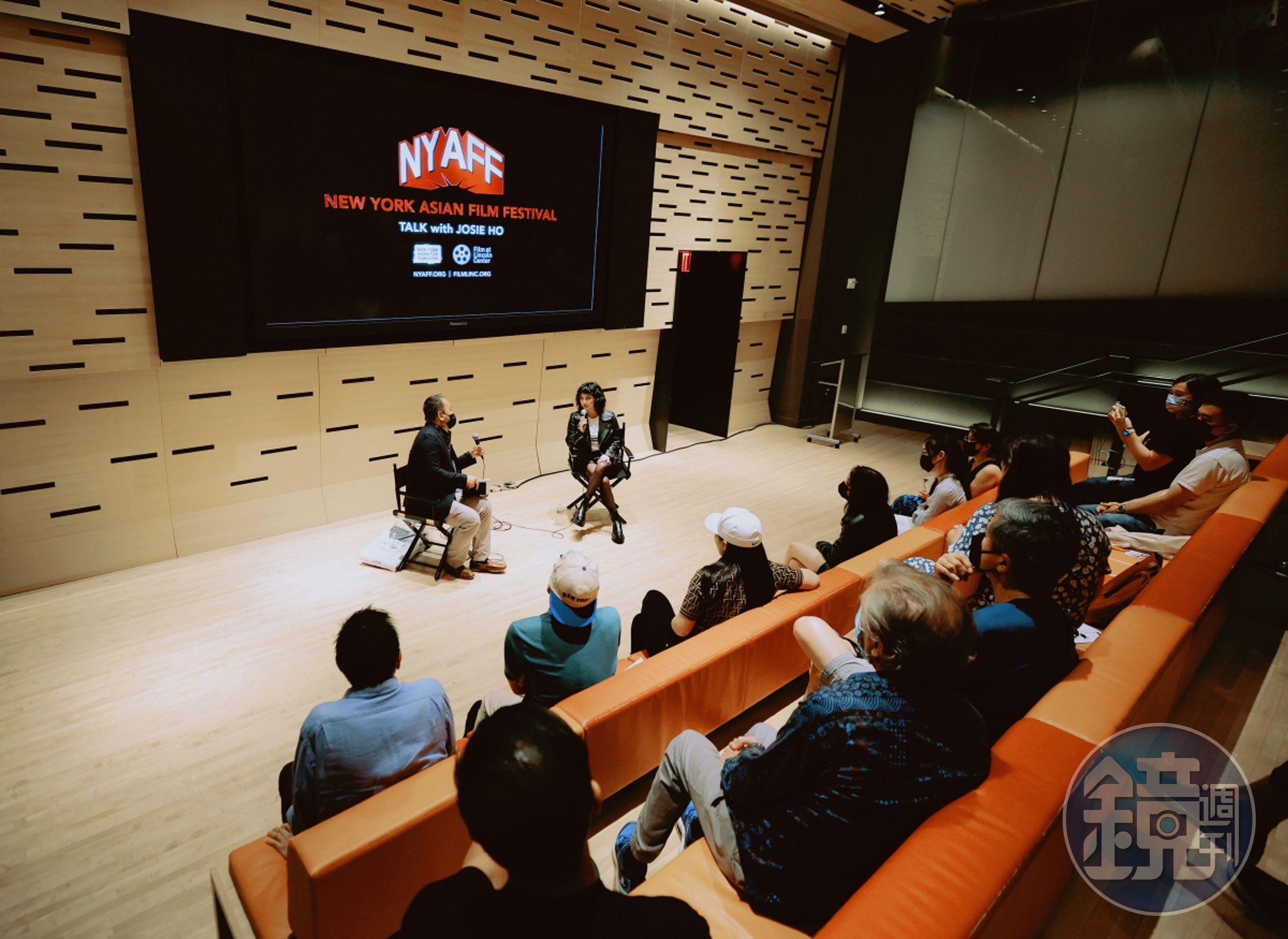 「何超儀大師講座」，與影展觀眾分享10來在演藝圈的奮鬥過程，提問熱烈。（852 Films提供）