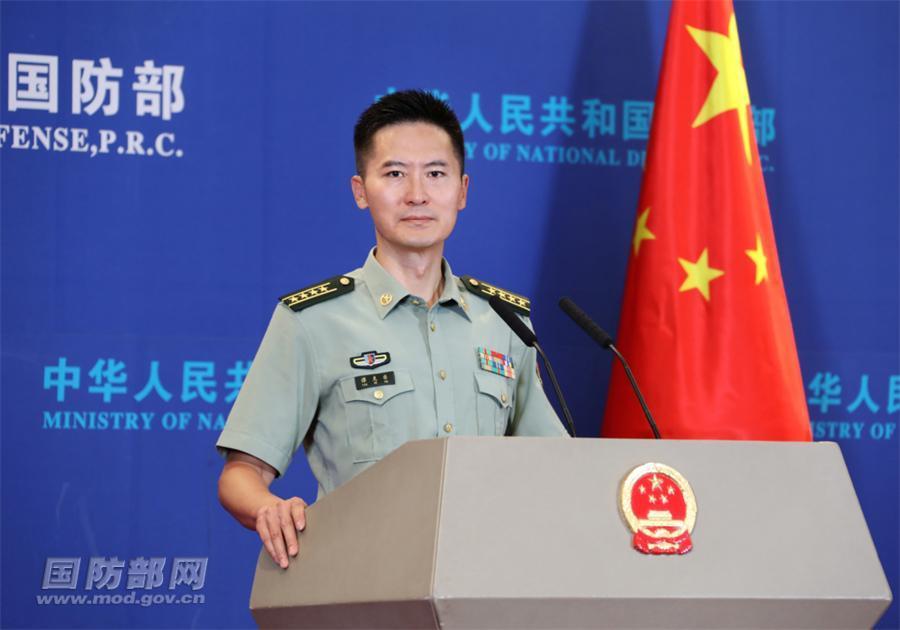 譚克非26日表示,美方若一意孤行讓裴洛西訪台,中國軍隊不會坐視不管。(翻攝自中國國防部)