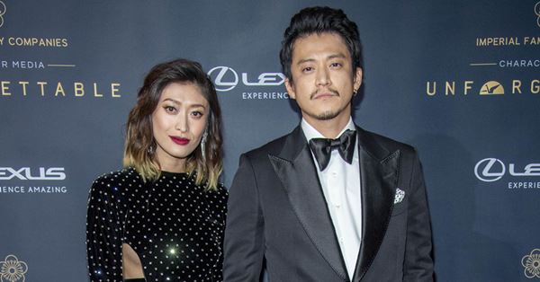 小栗旬（右）與山田優結婚10年，今傳第四個孩子誕生。（網路圖片）