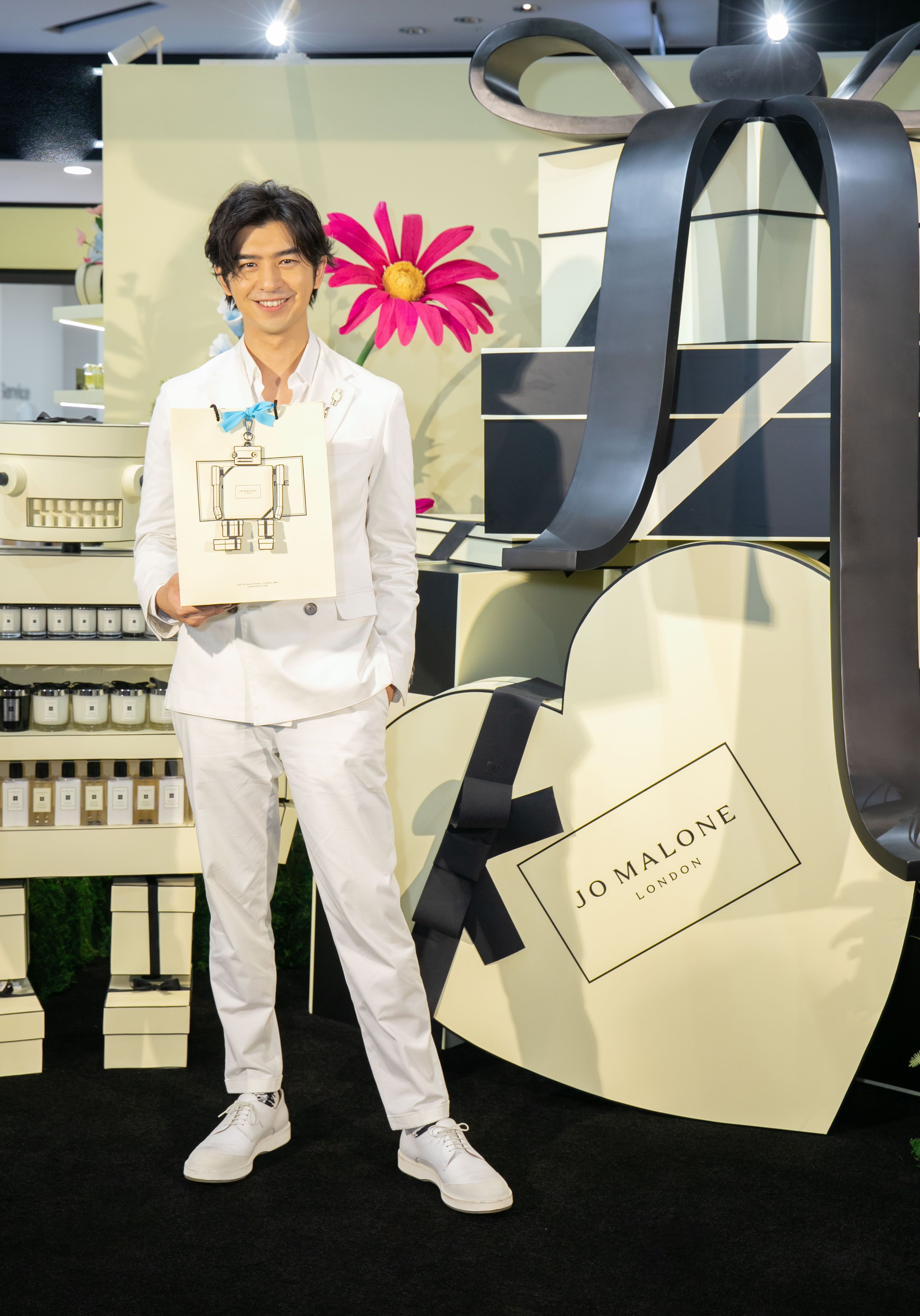 陳柏霖今為Jo Malone London期間限定JoBots禮物概念店揭幕。(Jo Malone London提供)