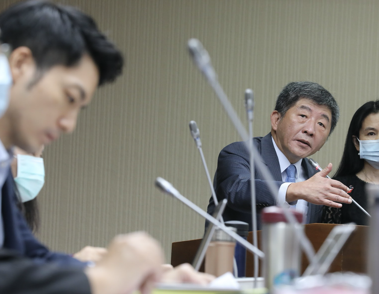 針對蔡正元發言，陳時中回應「年齡都不是問題」。