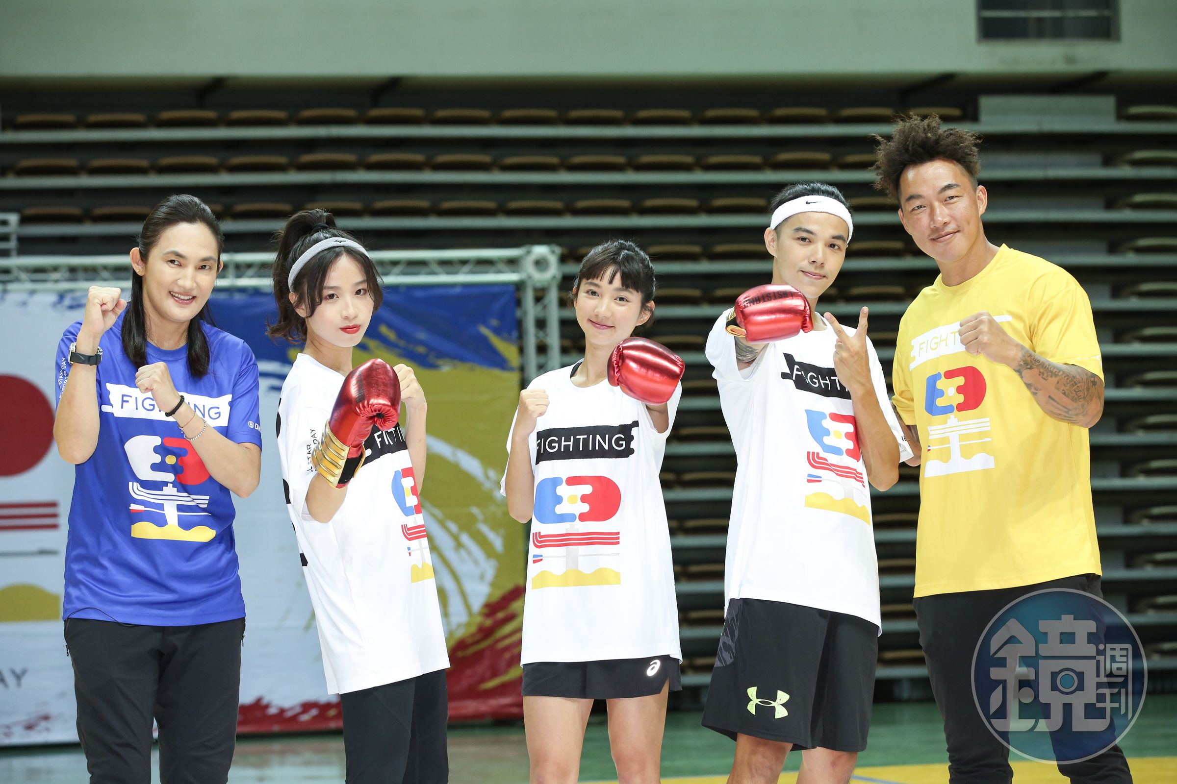 （左起）錢薇娟、賴Ki、畇二、Zing、郭泓志出席《全明星運動會4》慶功宴。