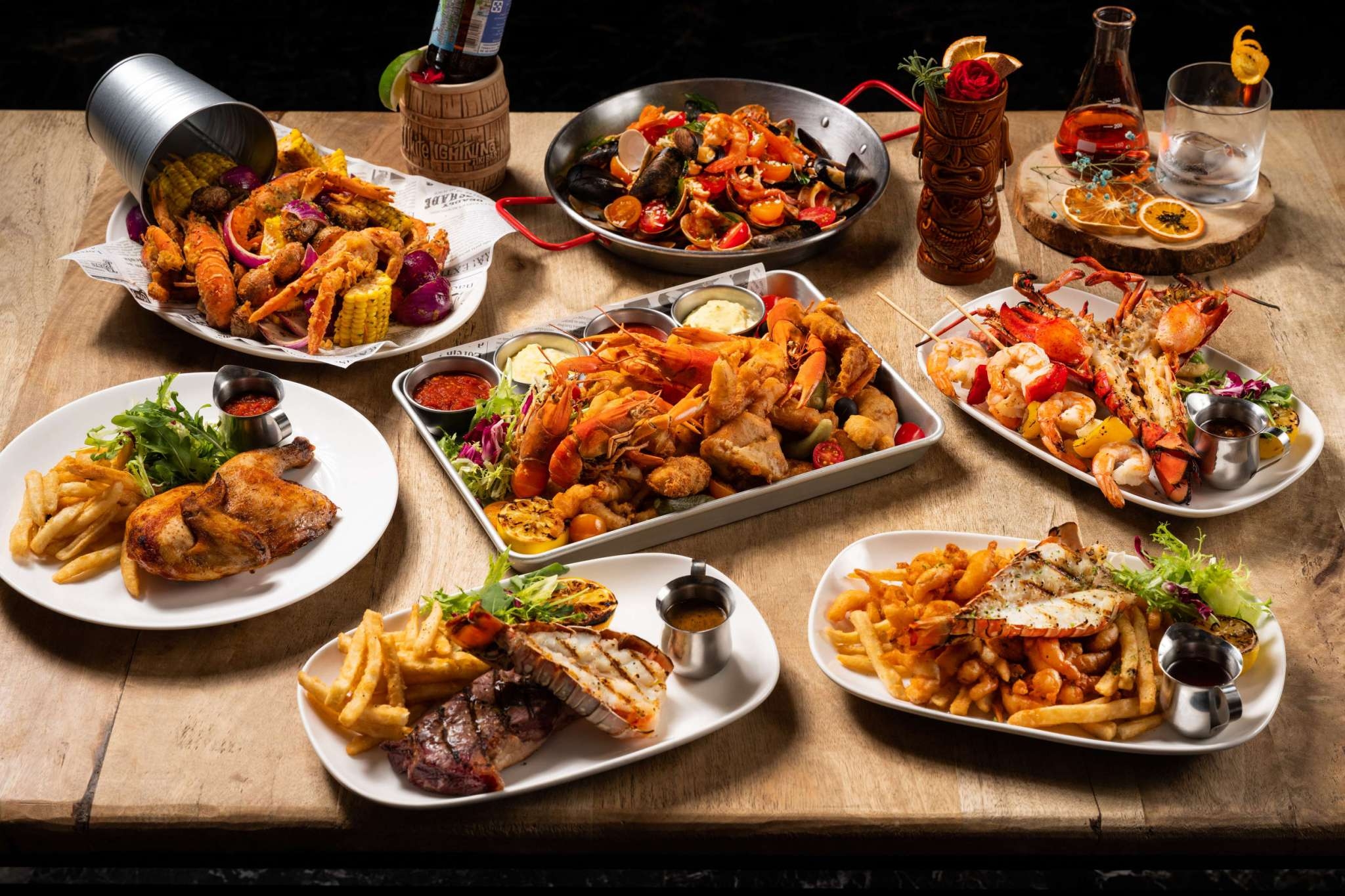 「The CAPE LOBSTER ＆ BEYOND 龍蝦海鮮餐廳」成為台北西門町商圈第一間主打道地美式海鮮料理的餐廳。（The CAPE龍蝦&海鮮餐廳提供）