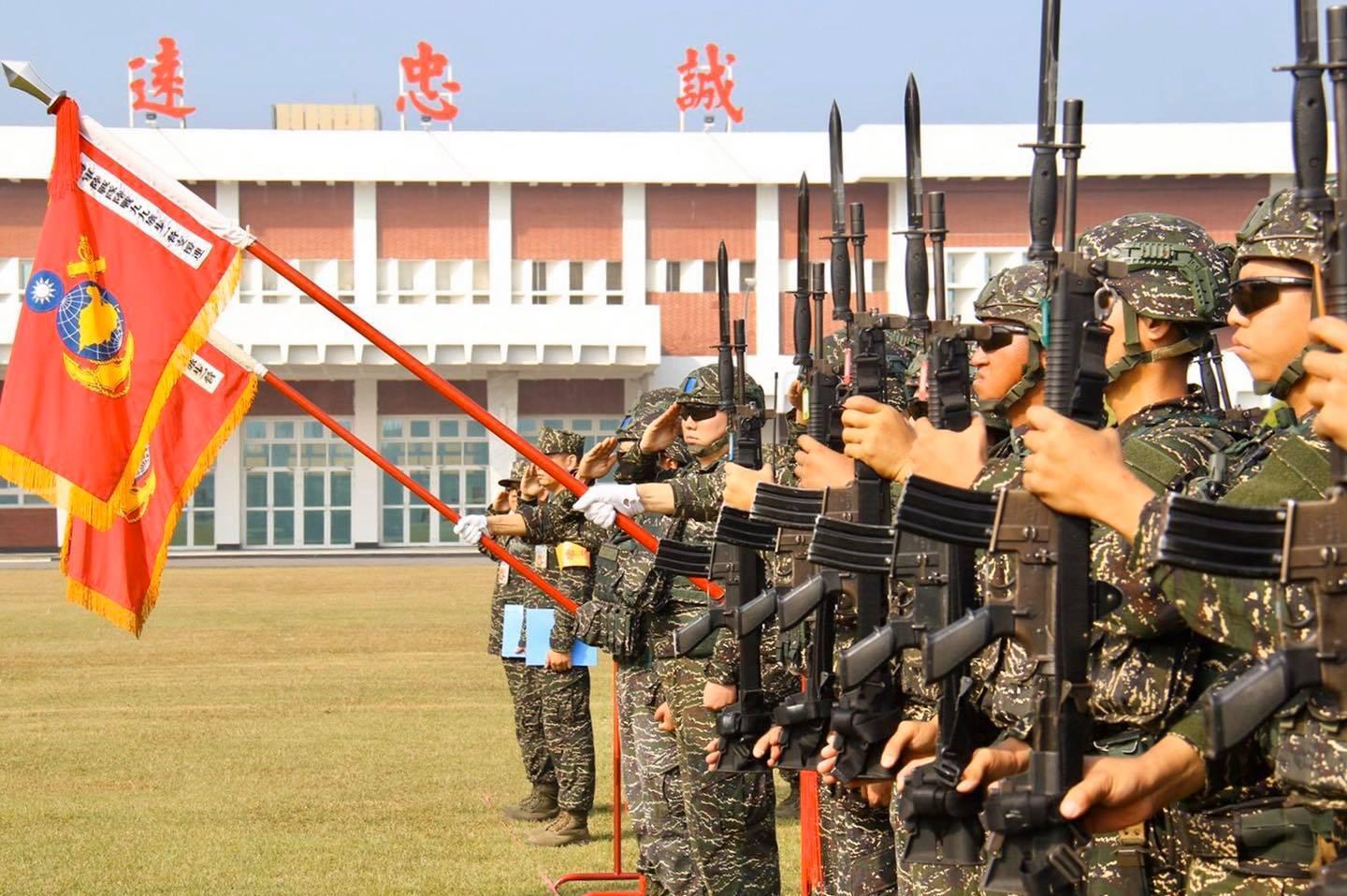 海軍陸戰隊九九旅傳出有一名下士半夜站哨時回寢室睡覺遭判刑。(示意圖,非當事人,翻攝自臉書中華民國海軍陸戰隊)