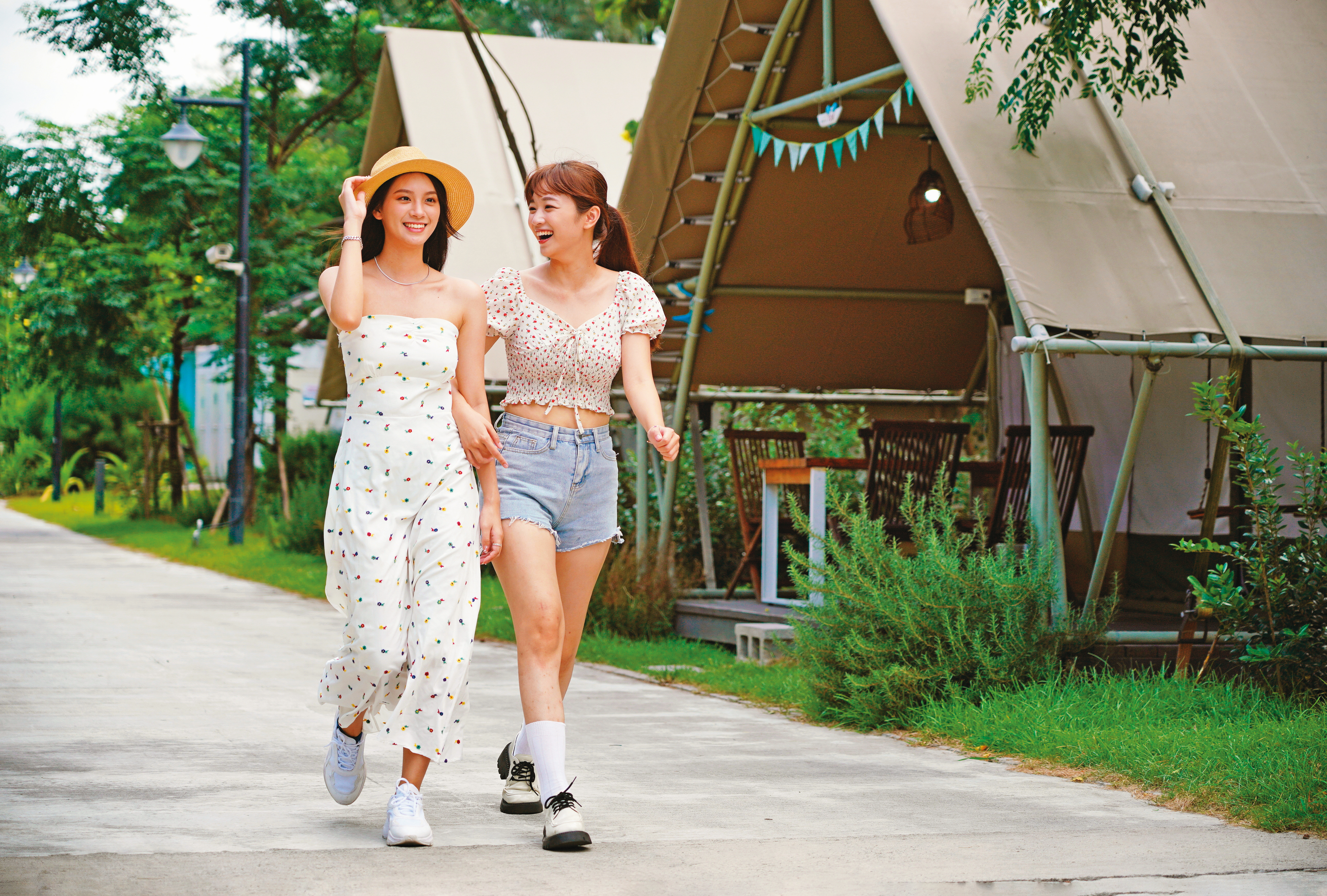 設備一應俱全的豪華露營正流行。