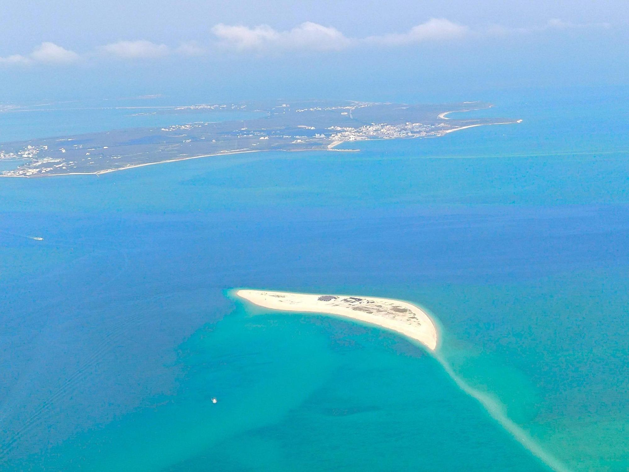 澎澎灘為無人島嶼，屬禁建區域。（翻攝自賴峰偉臉書）