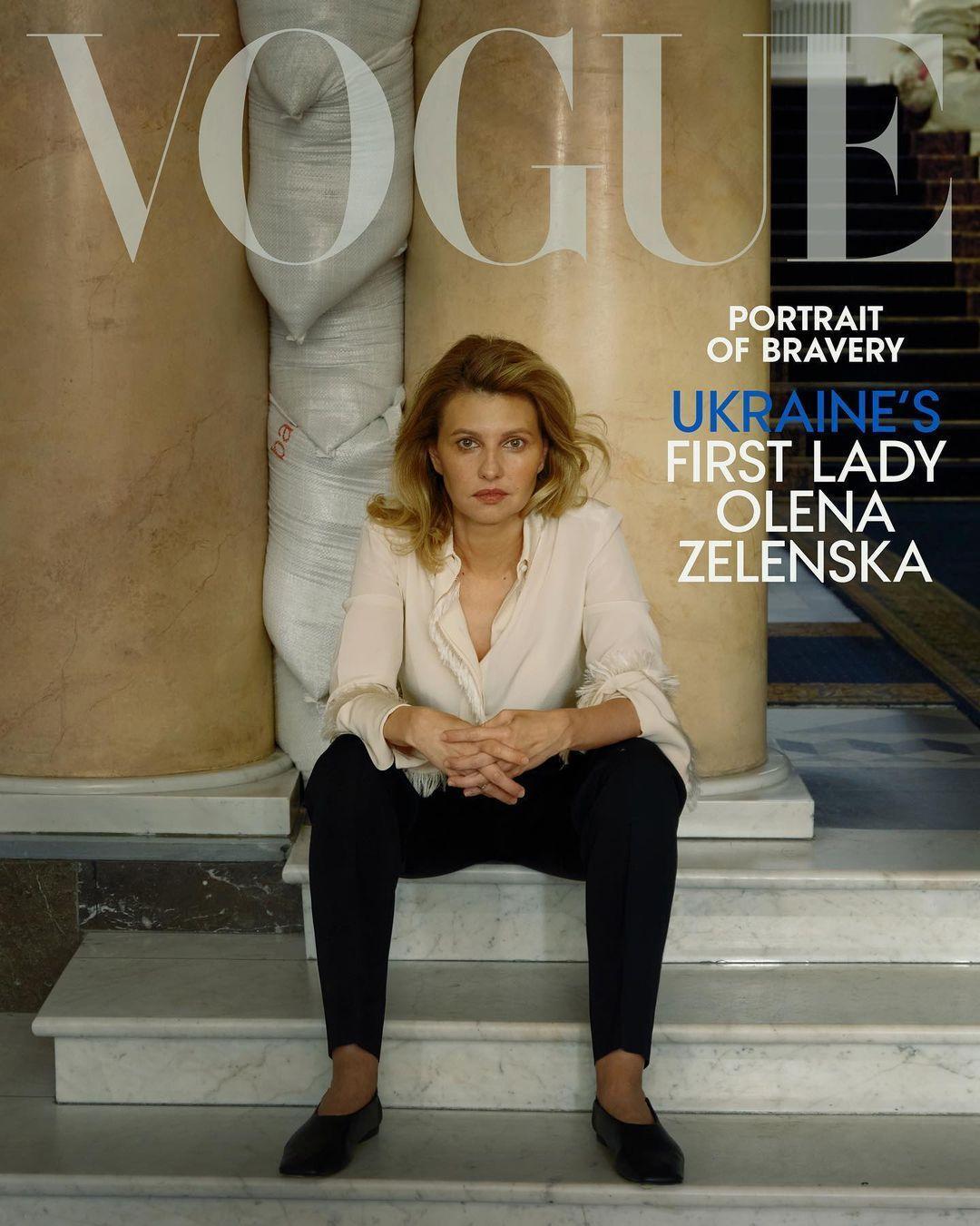 歐倫娜獨照作為《VOGUE》雜誌封面。(翻攝olenazelenska_official IG)