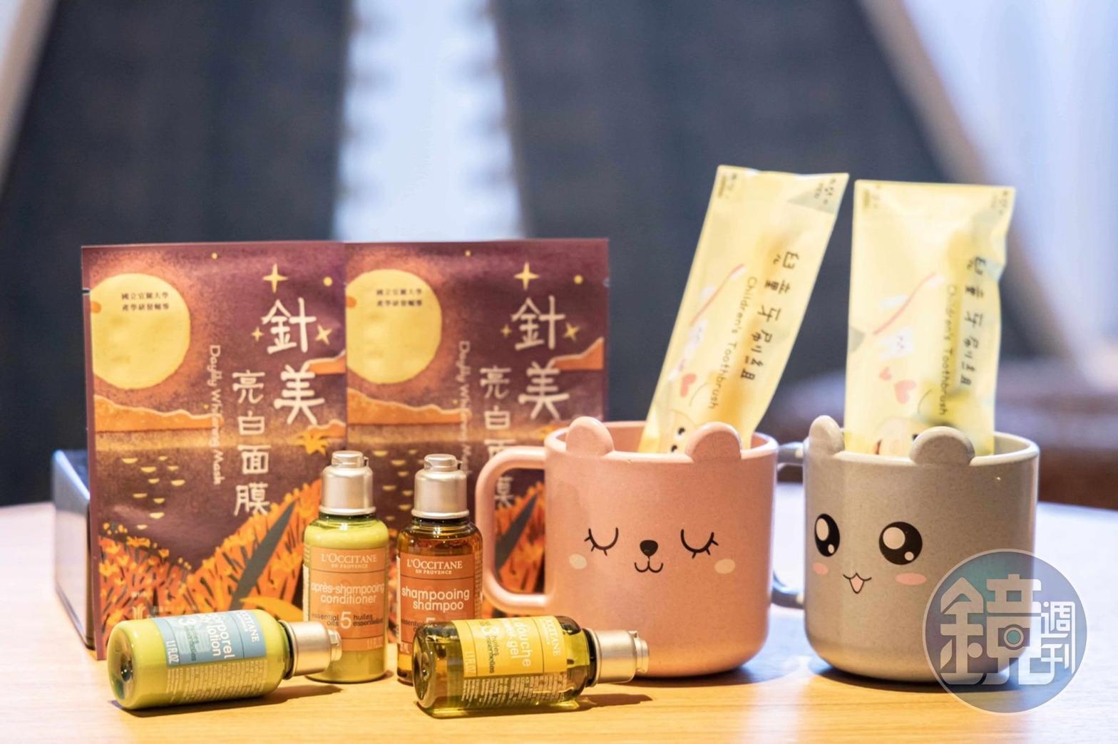 浴室備品不僅大人的份很齊全，還有小朋友專屬的超萌造型。