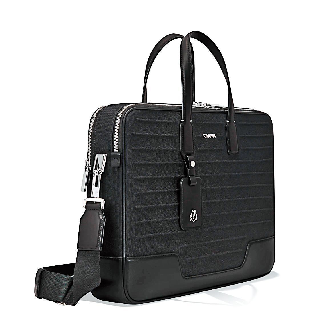 Never Still系列Briefcase黑色公事包NT$39,500。(RIMOWA提供)