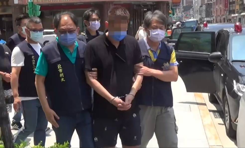太陽會陳姓大哥遭警查獲送辦。(翻攝畫面)