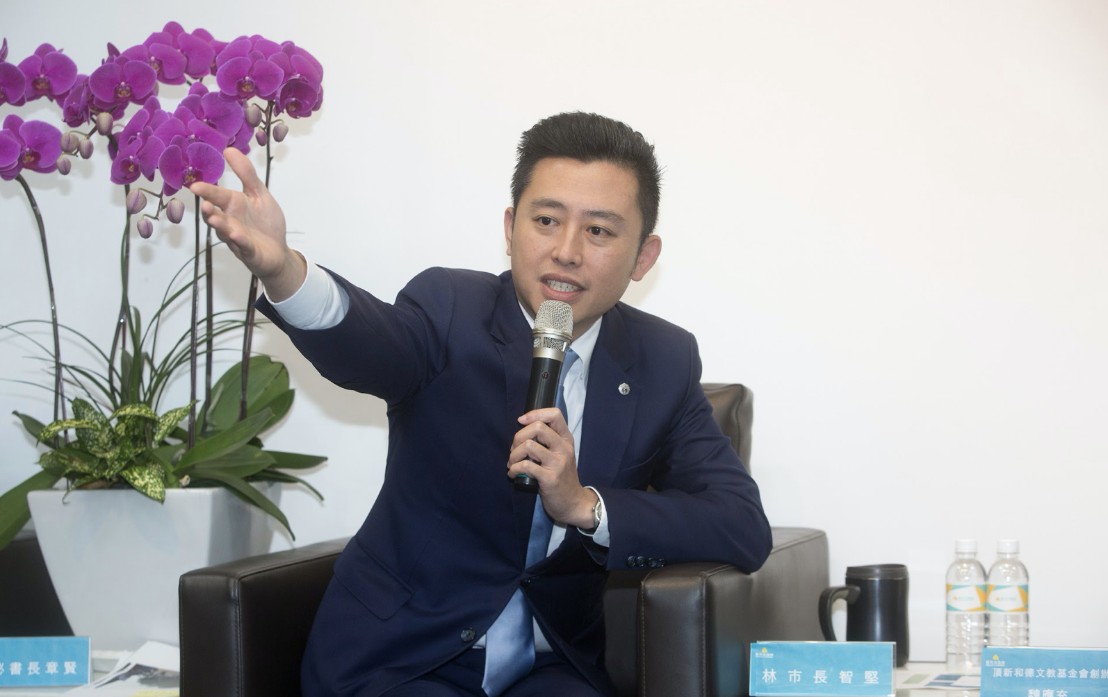 民進黨桃園市長參選人林智堅論文案持續延燒，民進黨定調捍衛林智堅清白。