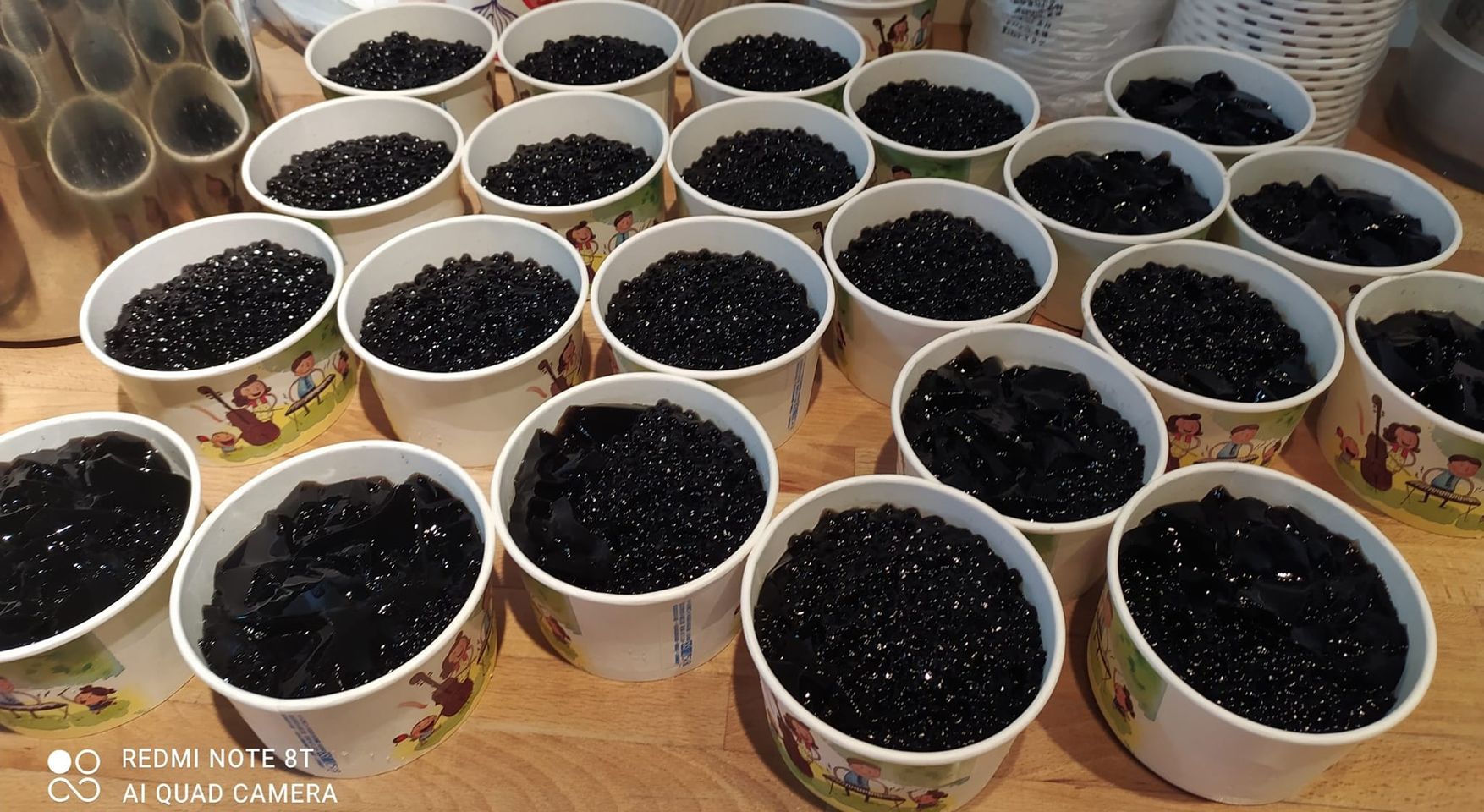 一名冰店老闆抱怨，自家冰品已賣得很便宜，卻遇到顧客拗折扣、優惠。（翻攝自爆怨公社）