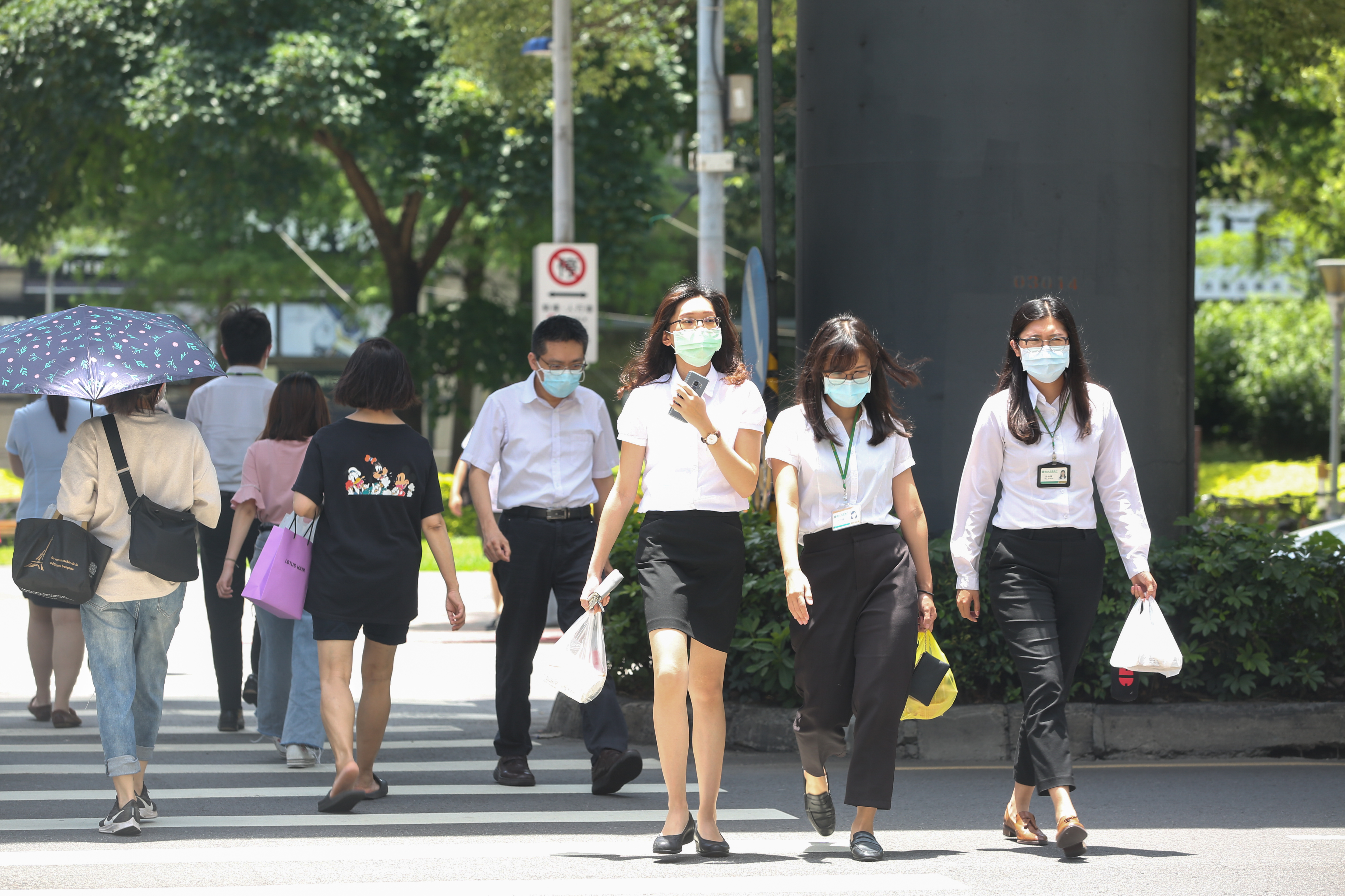 今日新增2萬1,273例本土個案，其中全台僅有新北市超過3,750例個案。（本刊資料照）