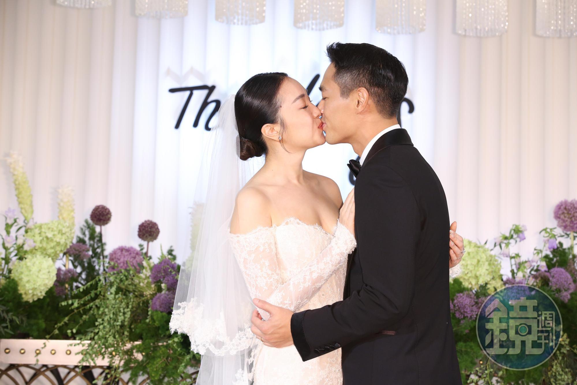 楊祐寧與老婆Melinda甜蜜接吻，更應要求各角度都照顧到。