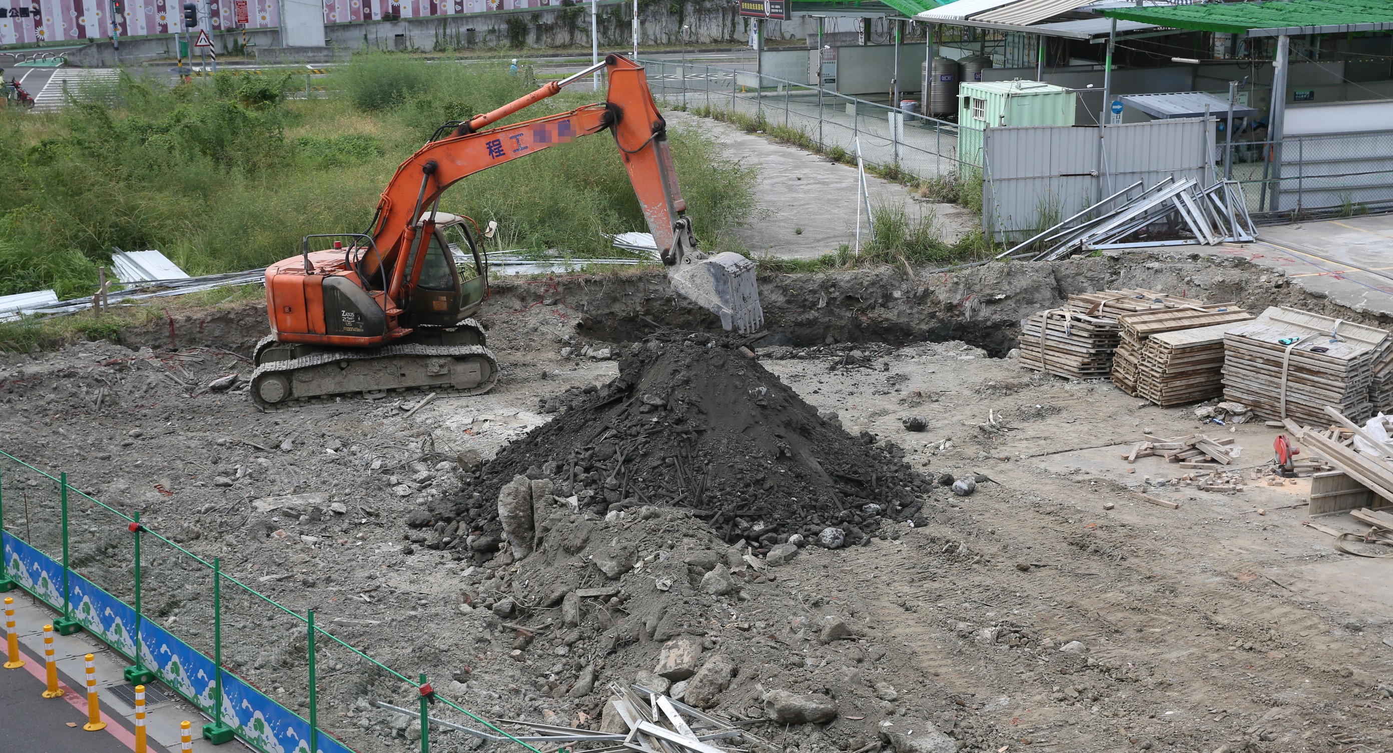 全台推案量今年以來逐步下滑，以北台灣建商縮手程度最重。