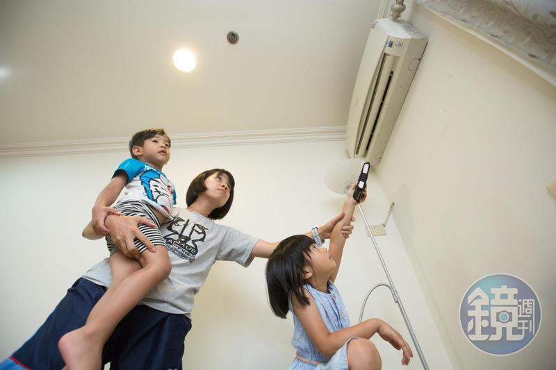 一名網友分享裝一級變頻冷氣後，電費令他相當崩潰。（示意圖非當事人，本刊資料照）