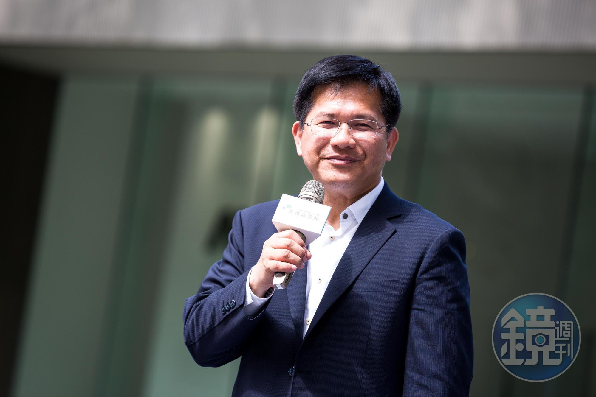 解放軍擬在台灣周圍進行實彈演訓,林佳龍表示家裡有貴賓來訪,「我們表達歡迎,鄰居卻文攻武嚇」。(本刊資料照)