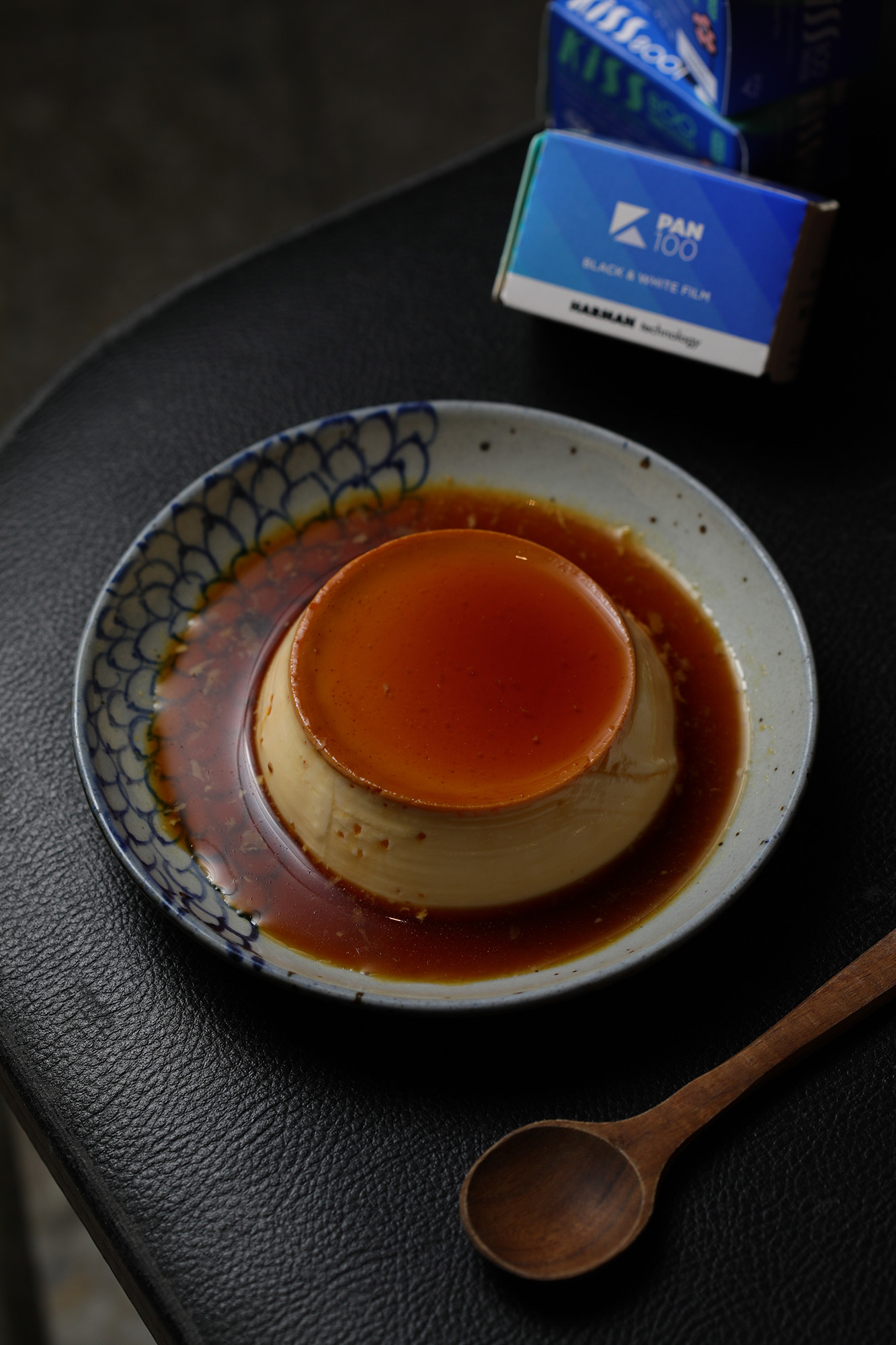 口感綿密的「手作烤布丁」，吃起來像是奶酪。（150元／個）