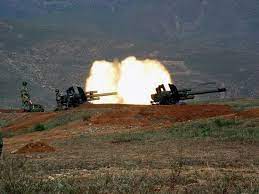 解放軍「開第一炮」，《央視》：對台灣海峽東部進行精確打擊。（翻自微博資料畫面）