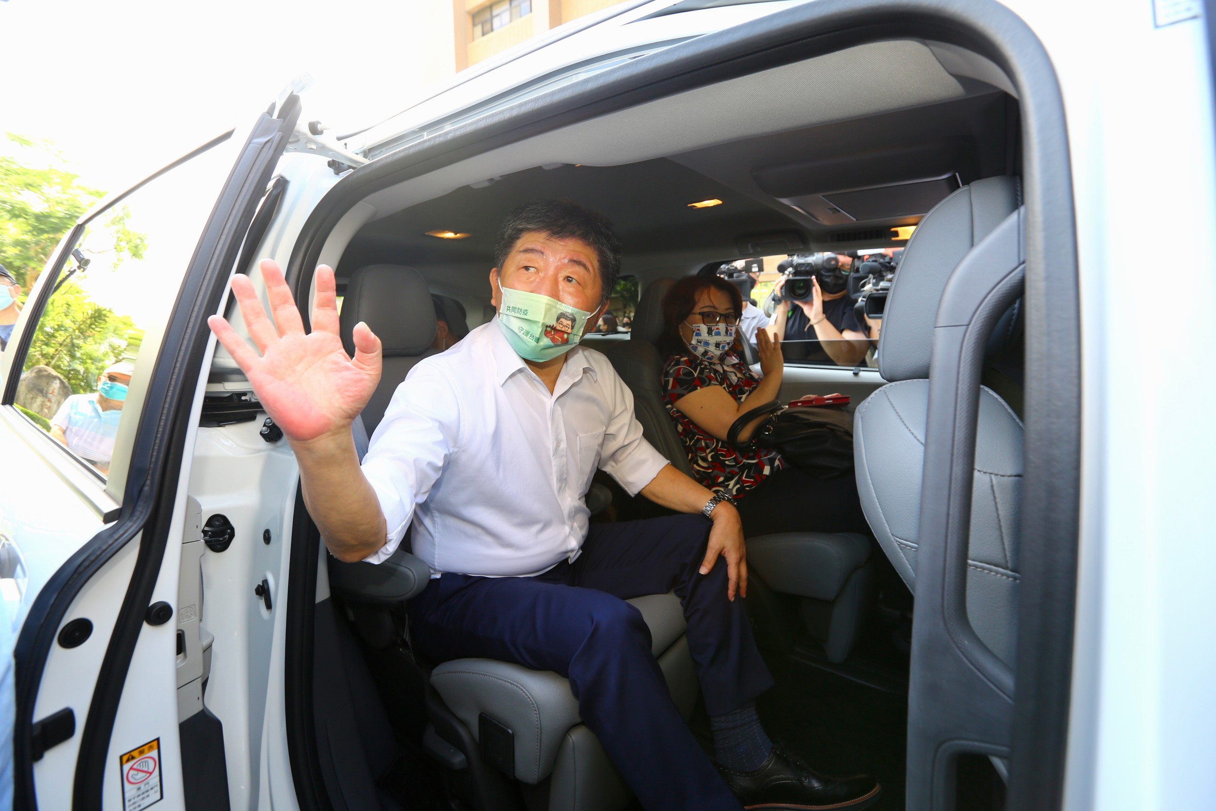 陳時中也出席治安社區研習觀摩會議，對於中共軍演，他認為大家的心要「抓乎定」。