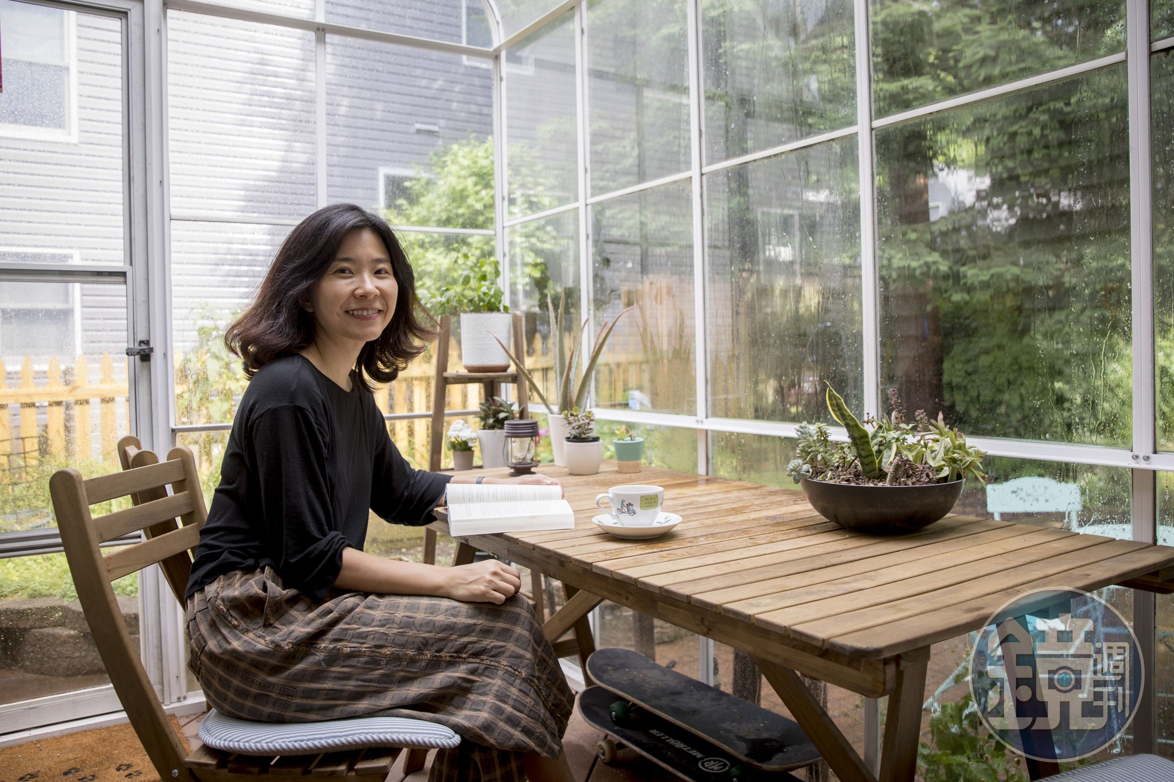 經歷來自不同政治立場者的網路攻擊，如今莊祖宜在網路世界裡更懂得小心保護自己。