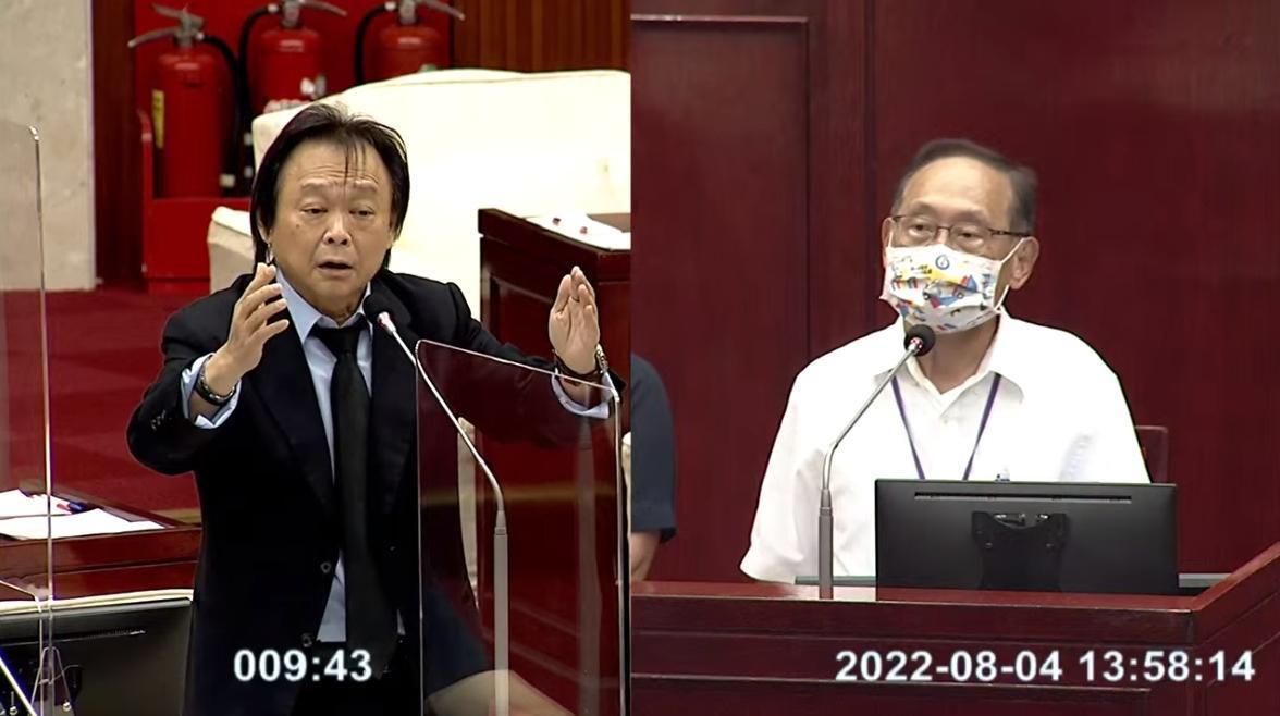 王世堅今在北市議會質詢交通局長陳學台,痛批無人公車政策是「4不1沒有」。(翻攝自北市議會直播)