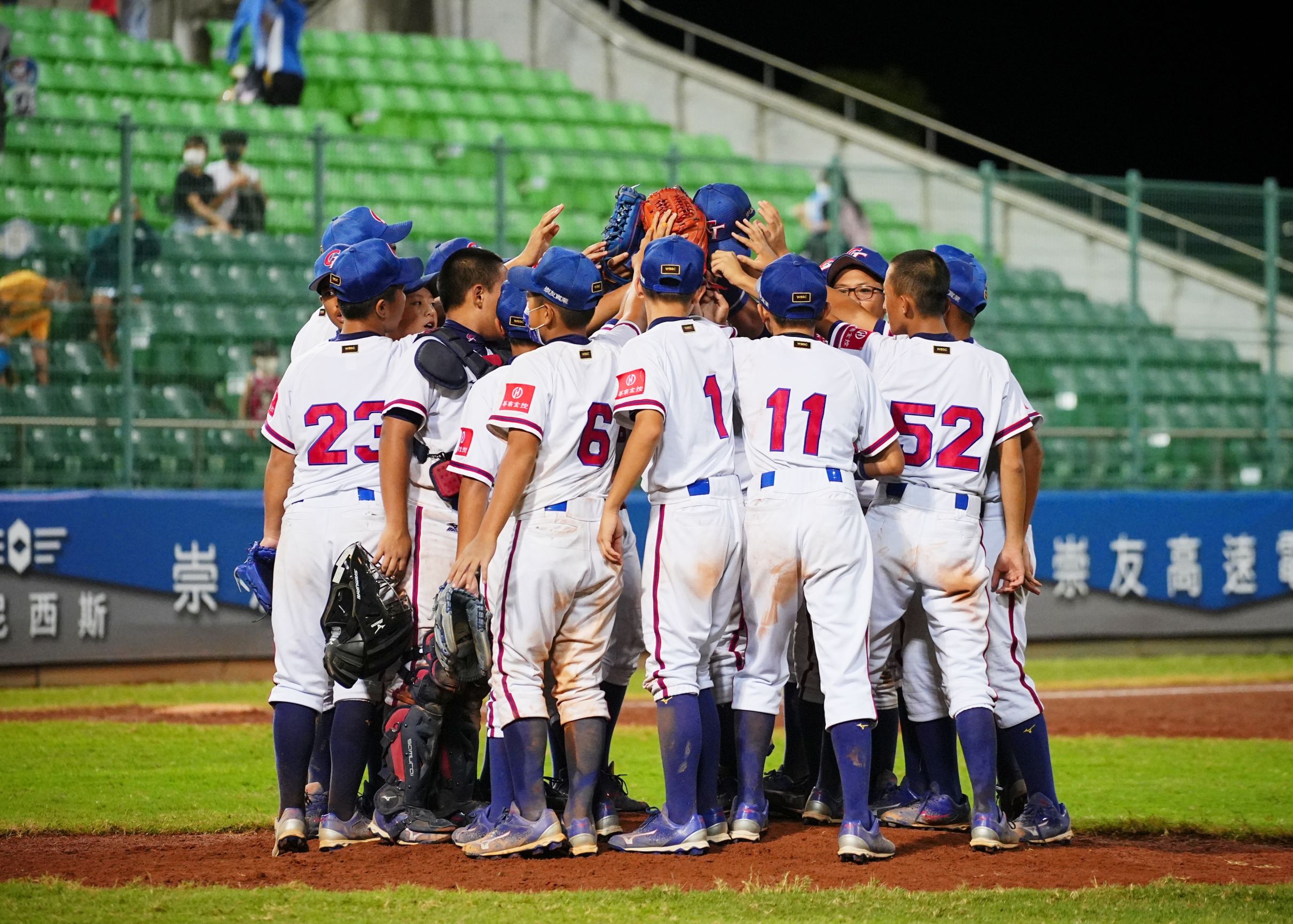 台灣小將在複賽首戰扣倒多明尼加。