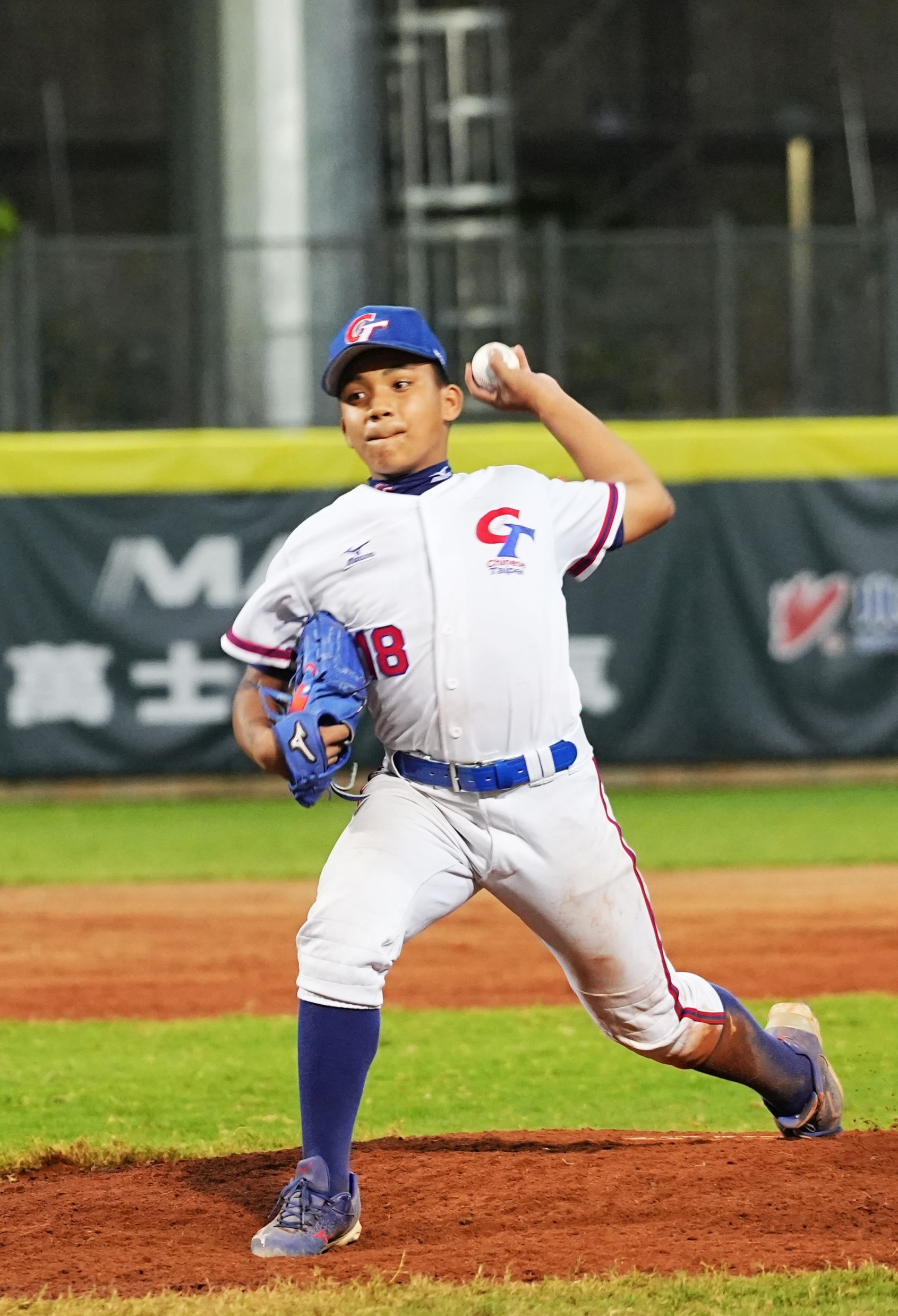 先發投手高品瀚首局首打席第2球就被轟出全壘打，但後面未再失分。
