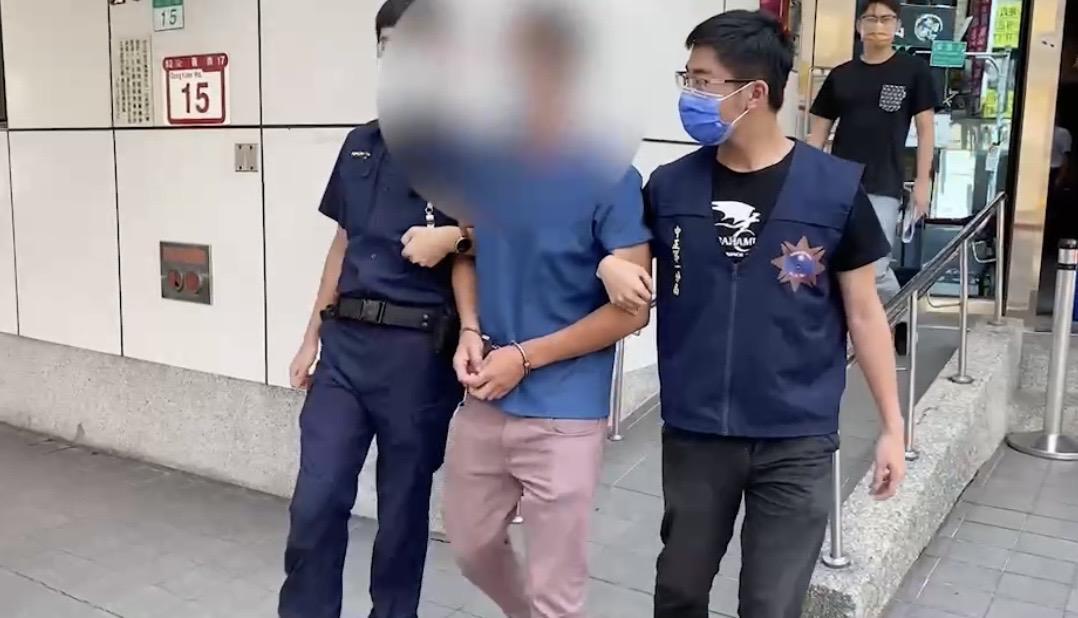 警方押解嫌犯送辦。（翻攝畫面）