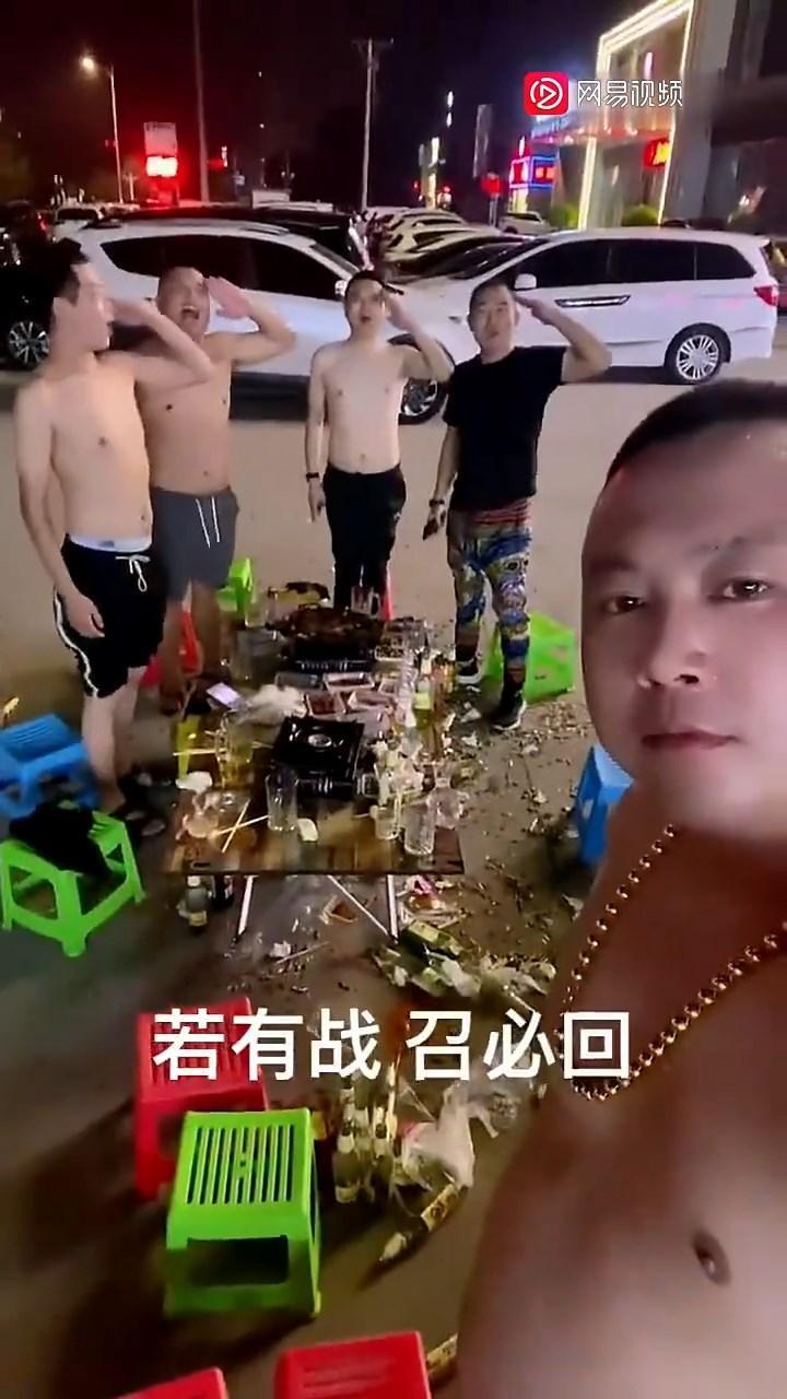 這群小粉紅的行動,讓部分自家人並不買帳。(翻自微博)