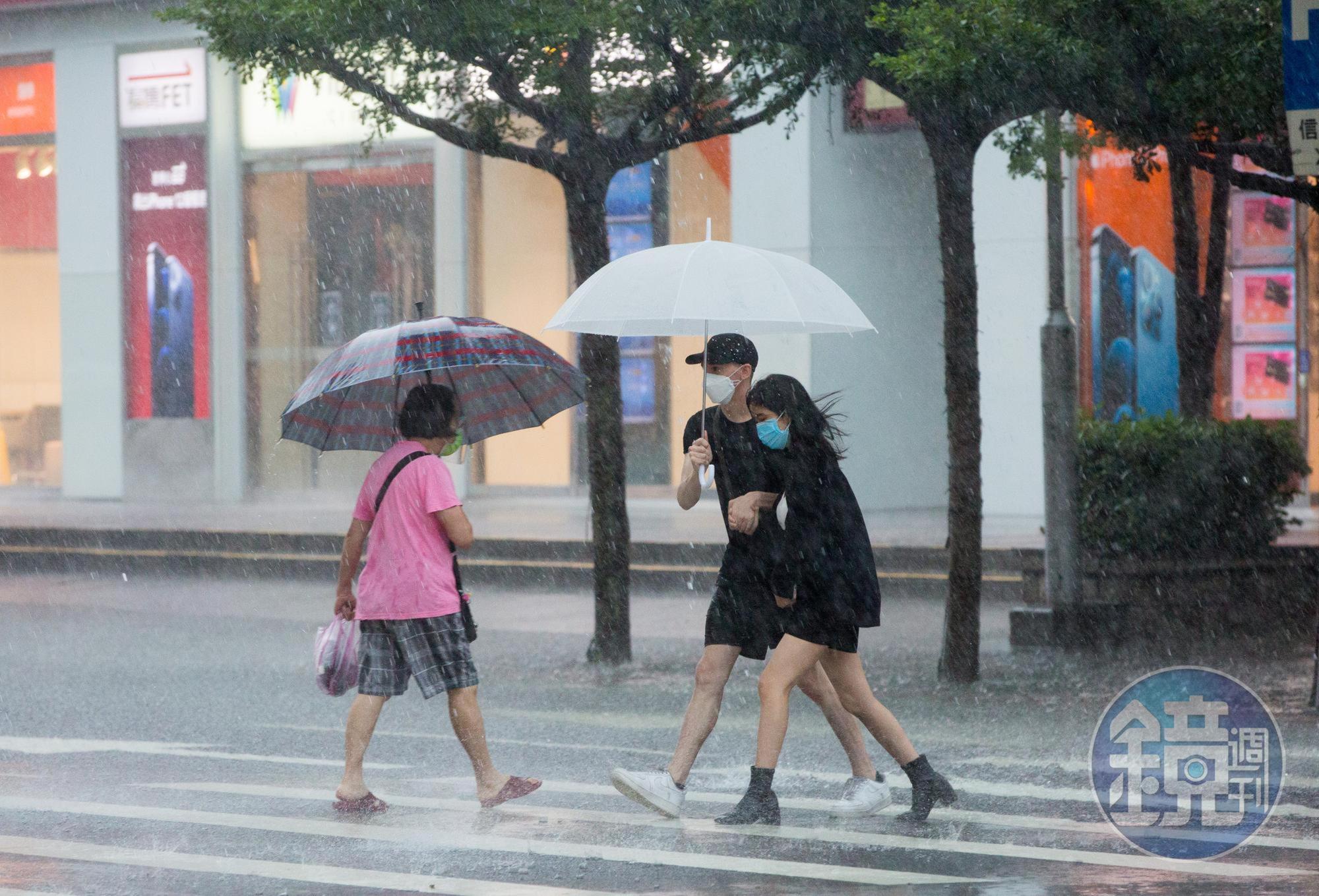 今（8日）南方雲系北移，台灣東部、東南部地區與恆春半島均有局部短暫陣雨。（資料照）