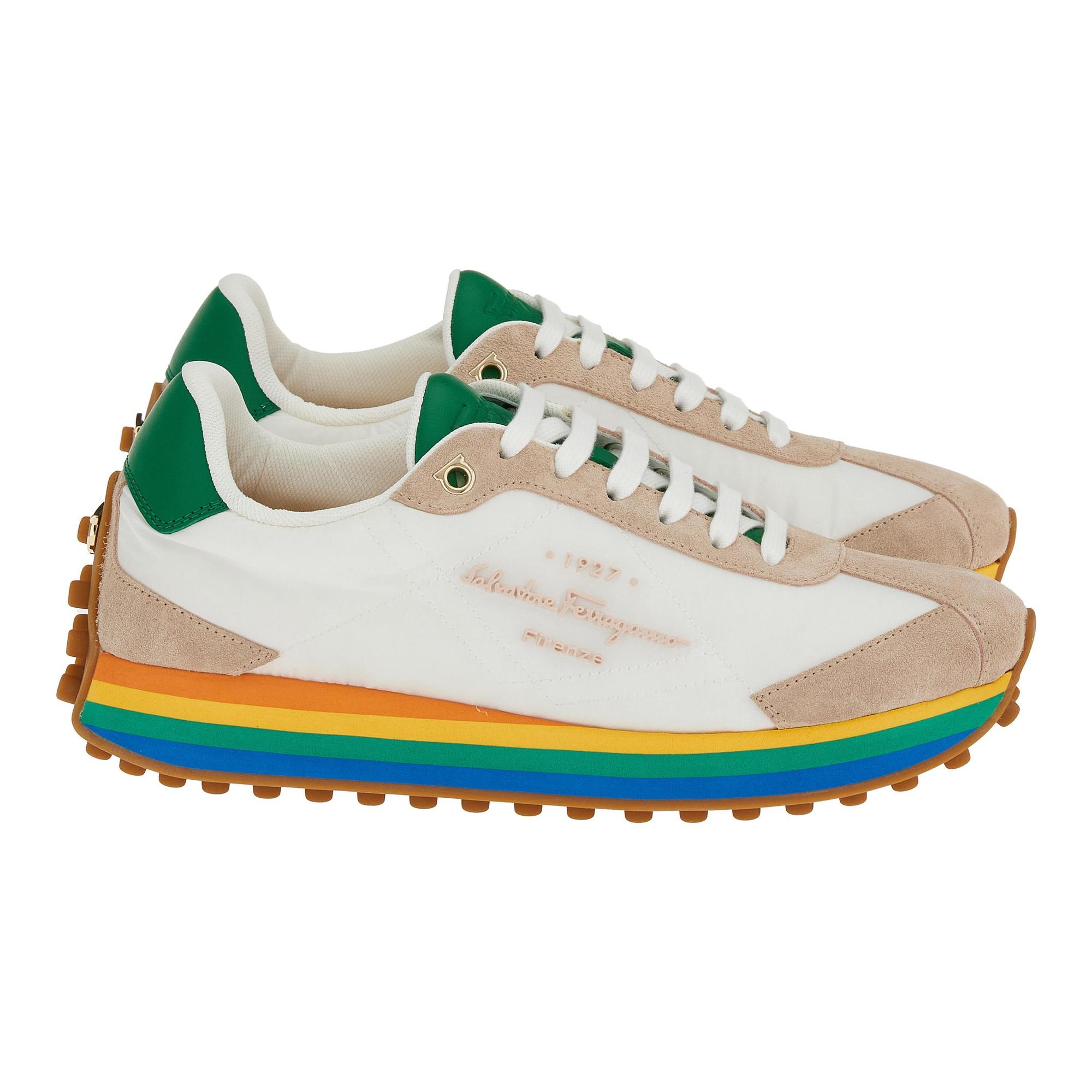 彩虹運動鞋。NT$27,900(Salvatore Ferragamo提供)
