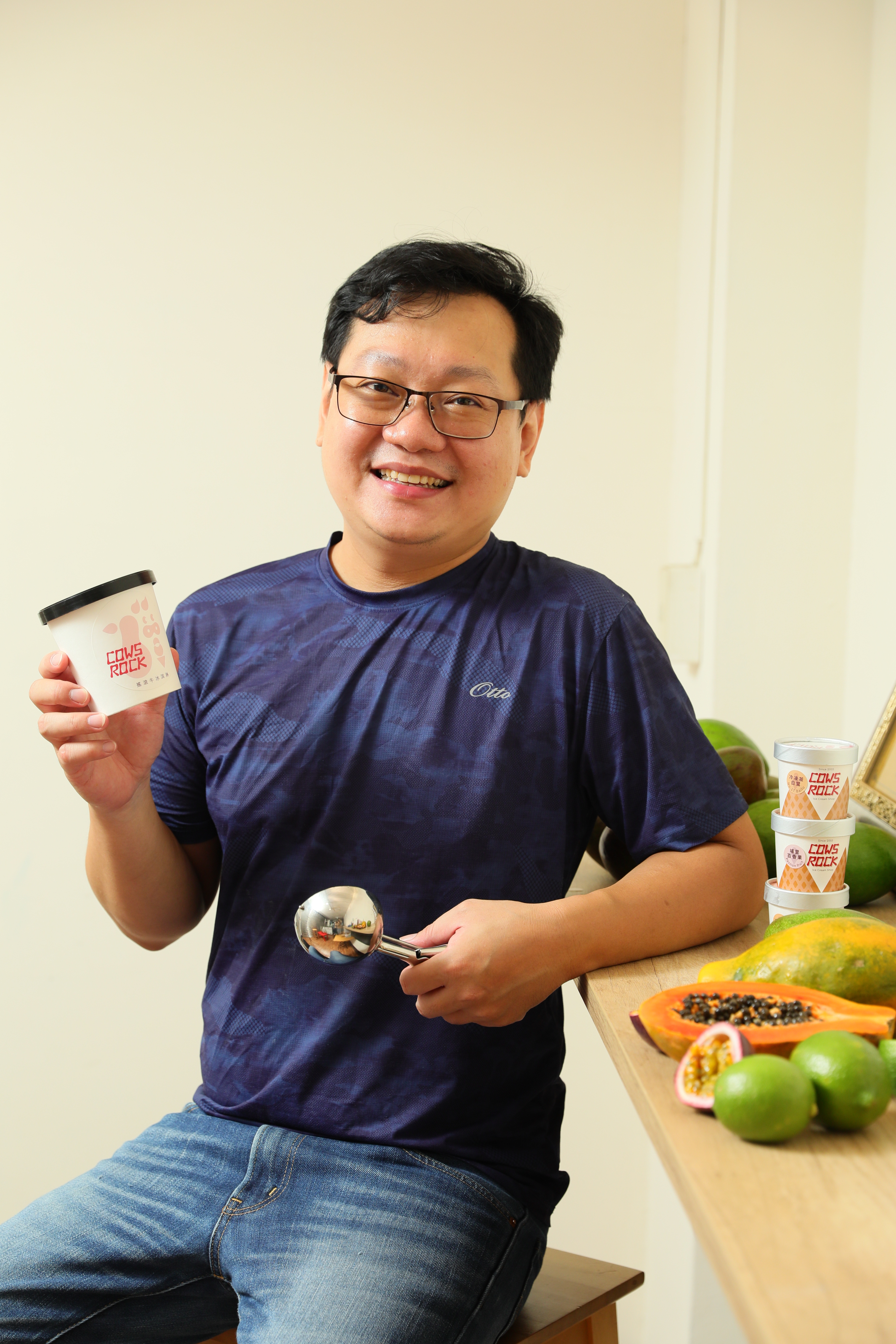 楊鈞儀笑說，這些冰淇淋自己吃得最多，所以對食材品質格外嚴格。