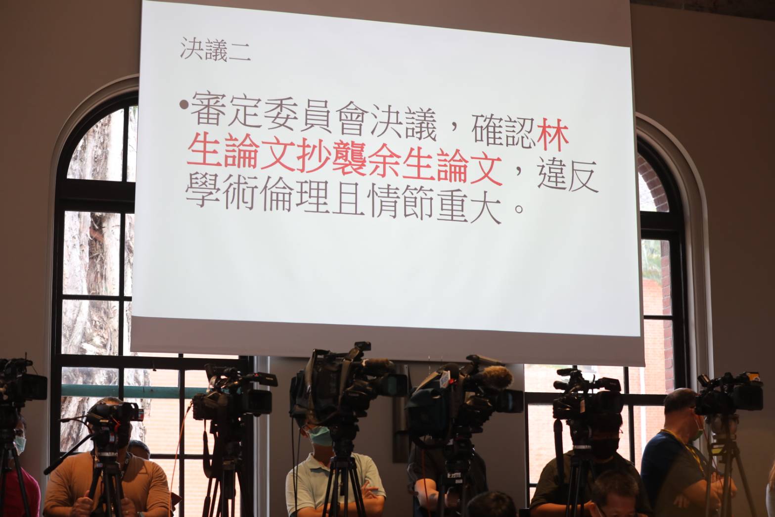 捲入林智堅論文抄襲風波的余正煌，在台大審定結果出爐後，透過委任律師公開說明回應。
