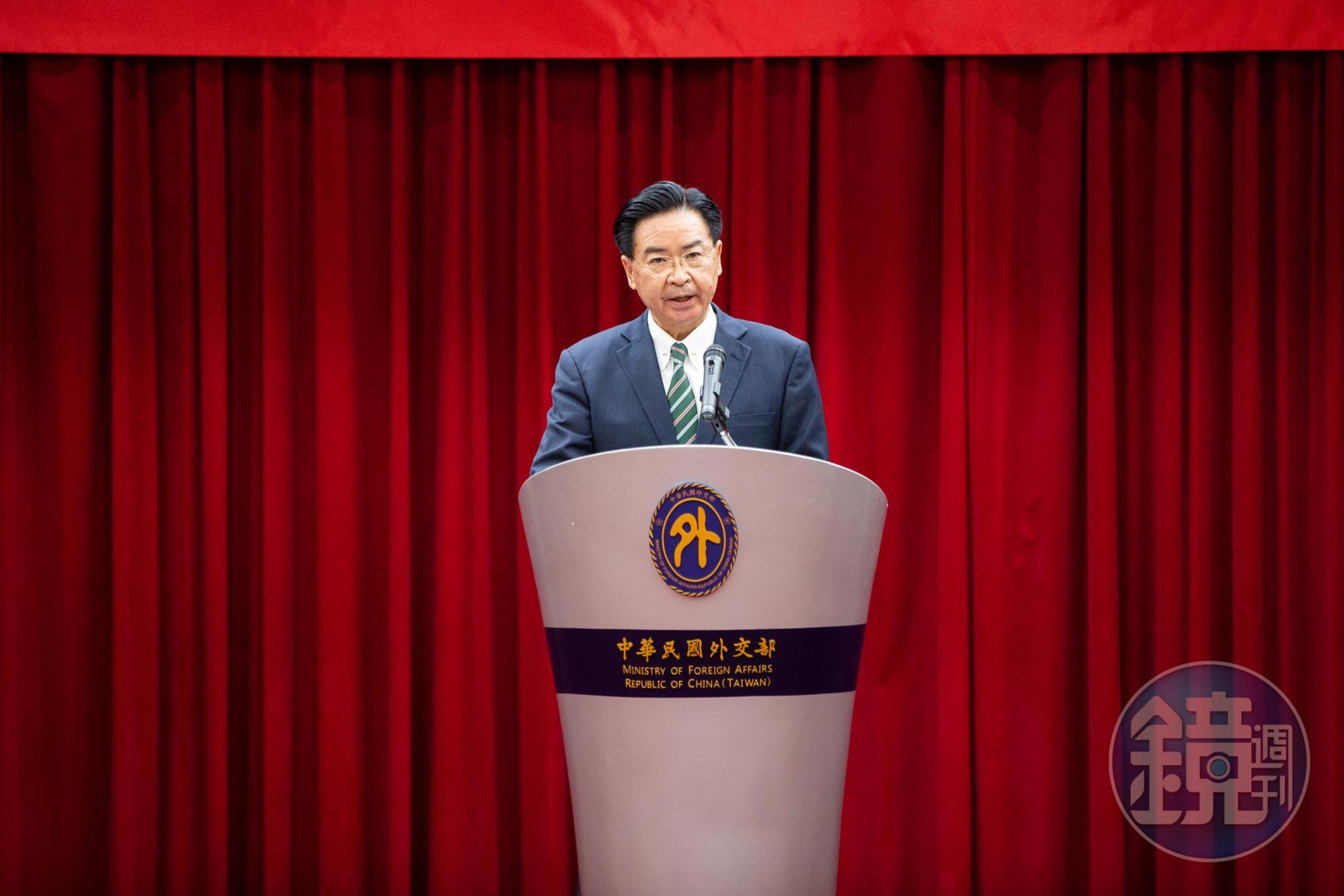 吳釗燮召開國際記者會，回應近日我國政府對中共軍演的明確立場。（本刊資料照）