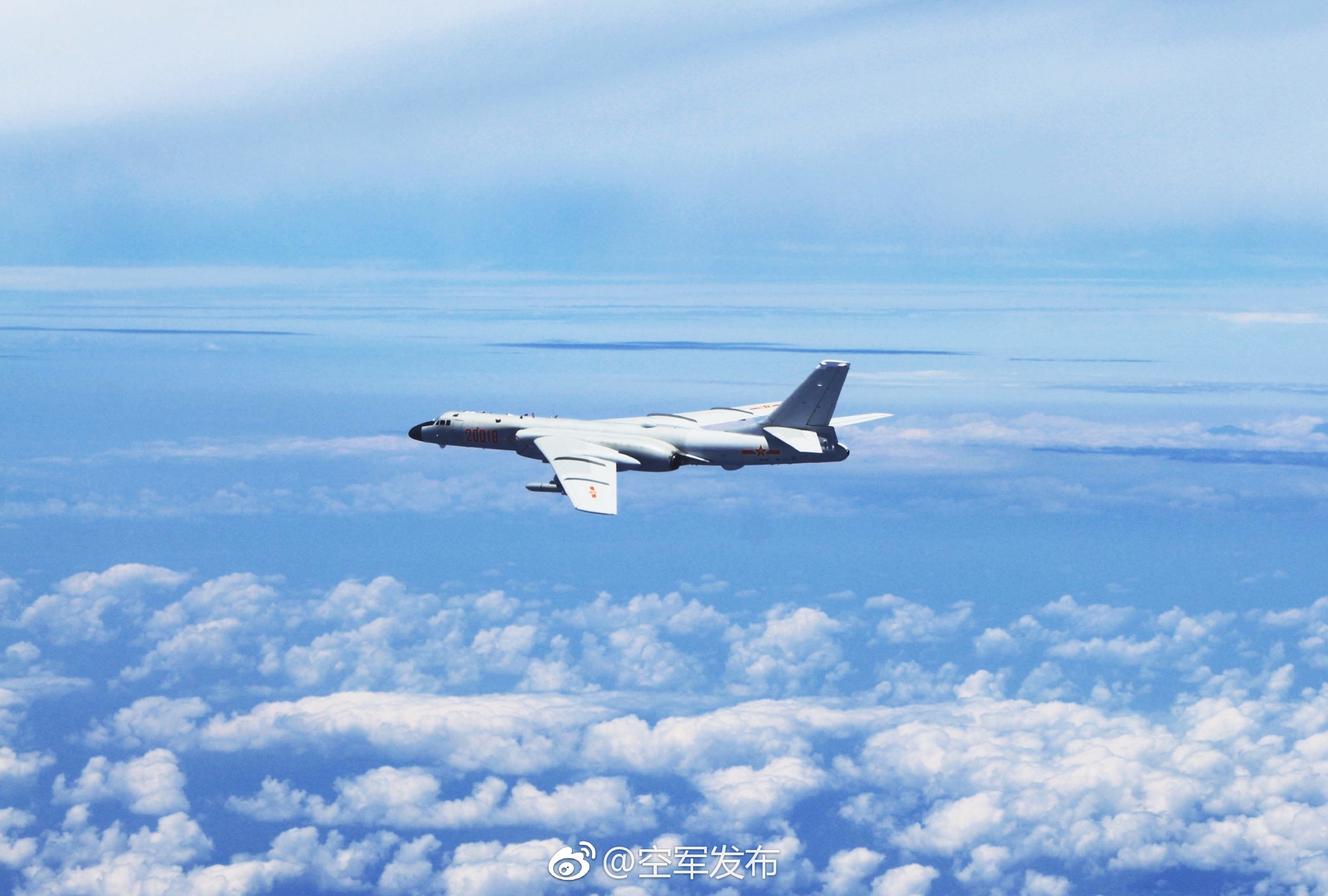 兩岸關係緊張之際,國民黨派員訪中,讓自家議員氣到直呼「最錯誤的時間,最錯誤的決策!」(示意圖,翻攝自微博)