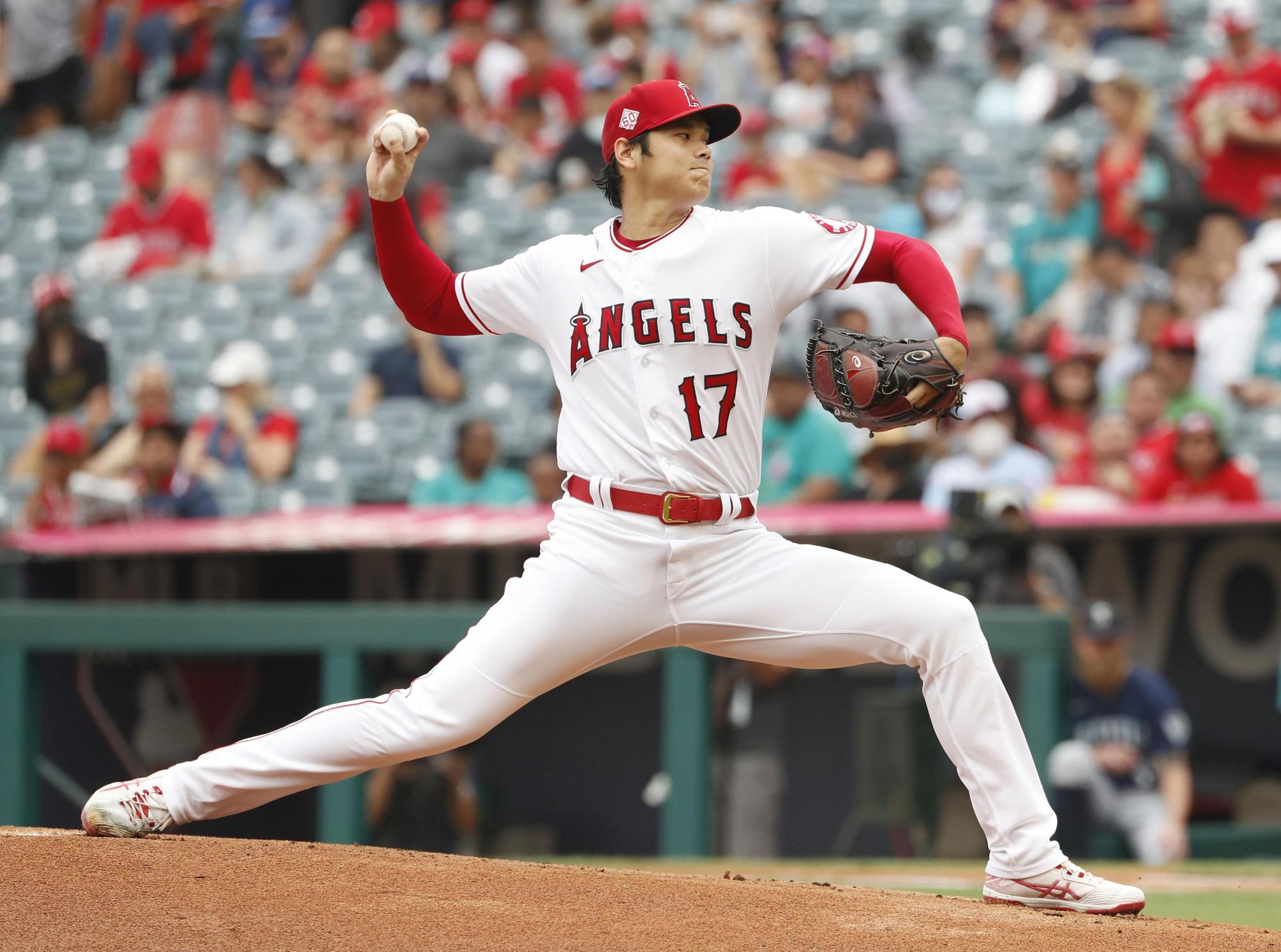 再創104年神紀錄!大谷翔平開轟奪第10勝,重現貝比魯斯傳奇。(東方IC)