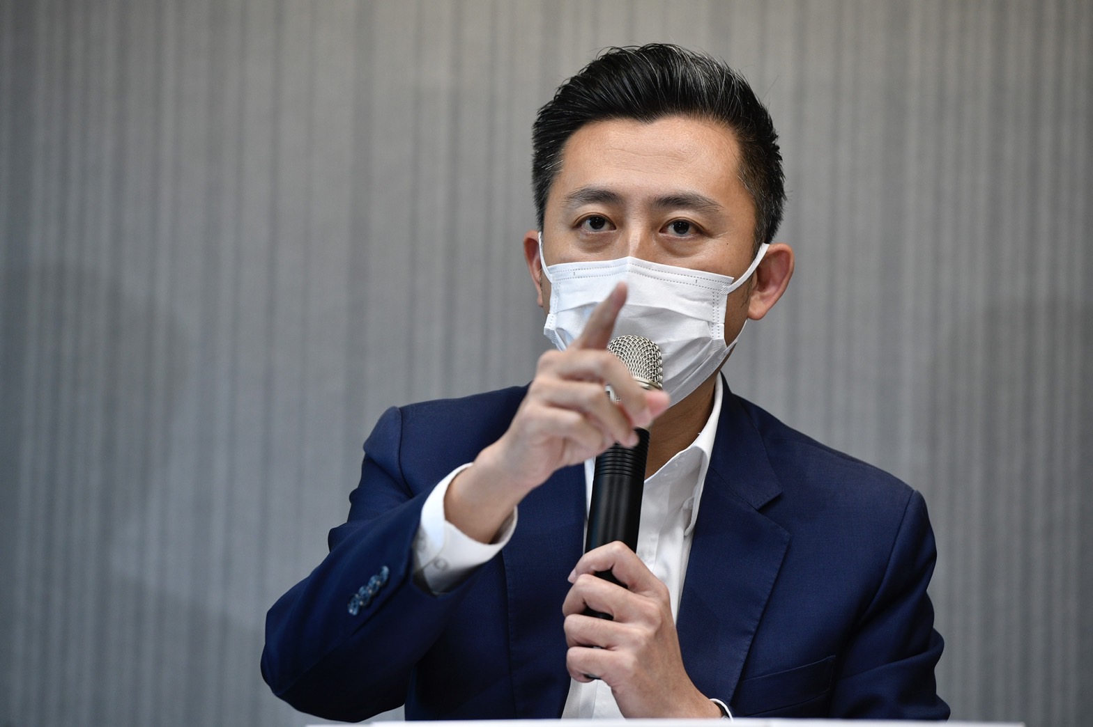 「鄉民女神QN」黃瓊慧昨天po文聲援林智堅（圖），認為這已是一個以學術論文加以包裝的政治操作，「正在集體霸凌林智堅」。