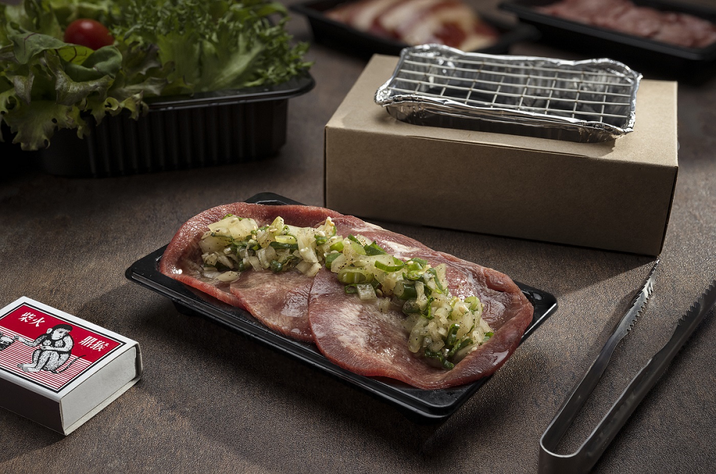 Klook與石研室合作，獨家開賣「炭烤牛舌寶盒」。（499元／份）（Klook提供）