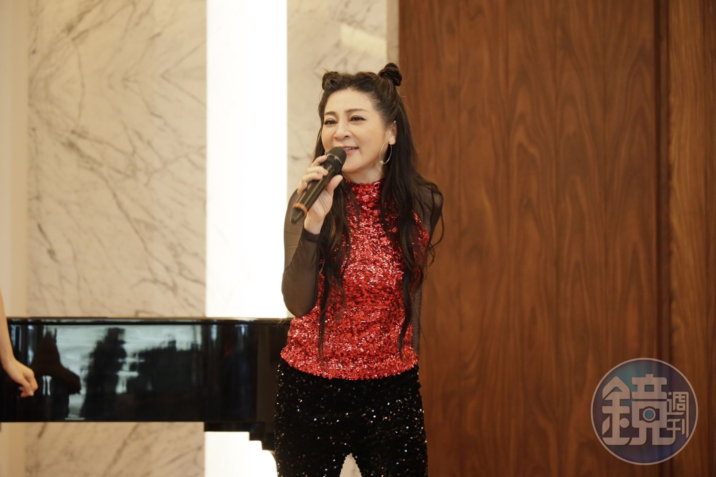 王彩樺受邀擔任《婚禮歌手》獻唱嘉賓。（東森提供）